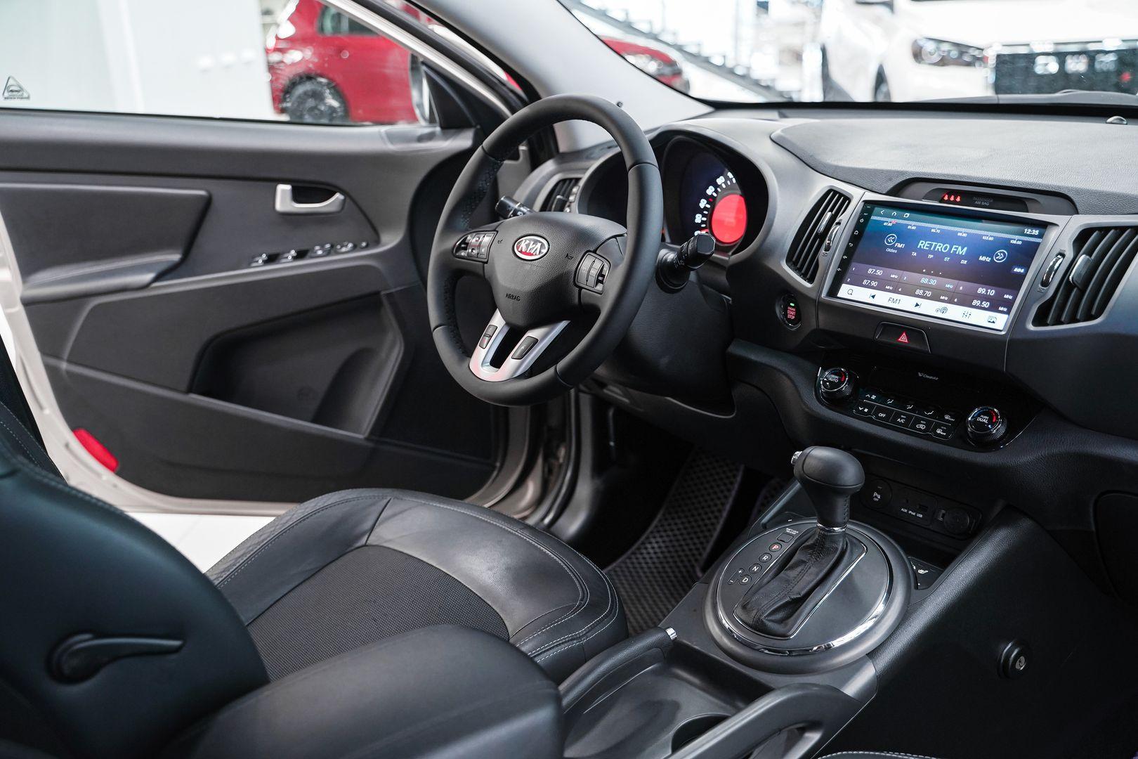 Kia Sportage 2012, серебряный, ДЦ Орехово