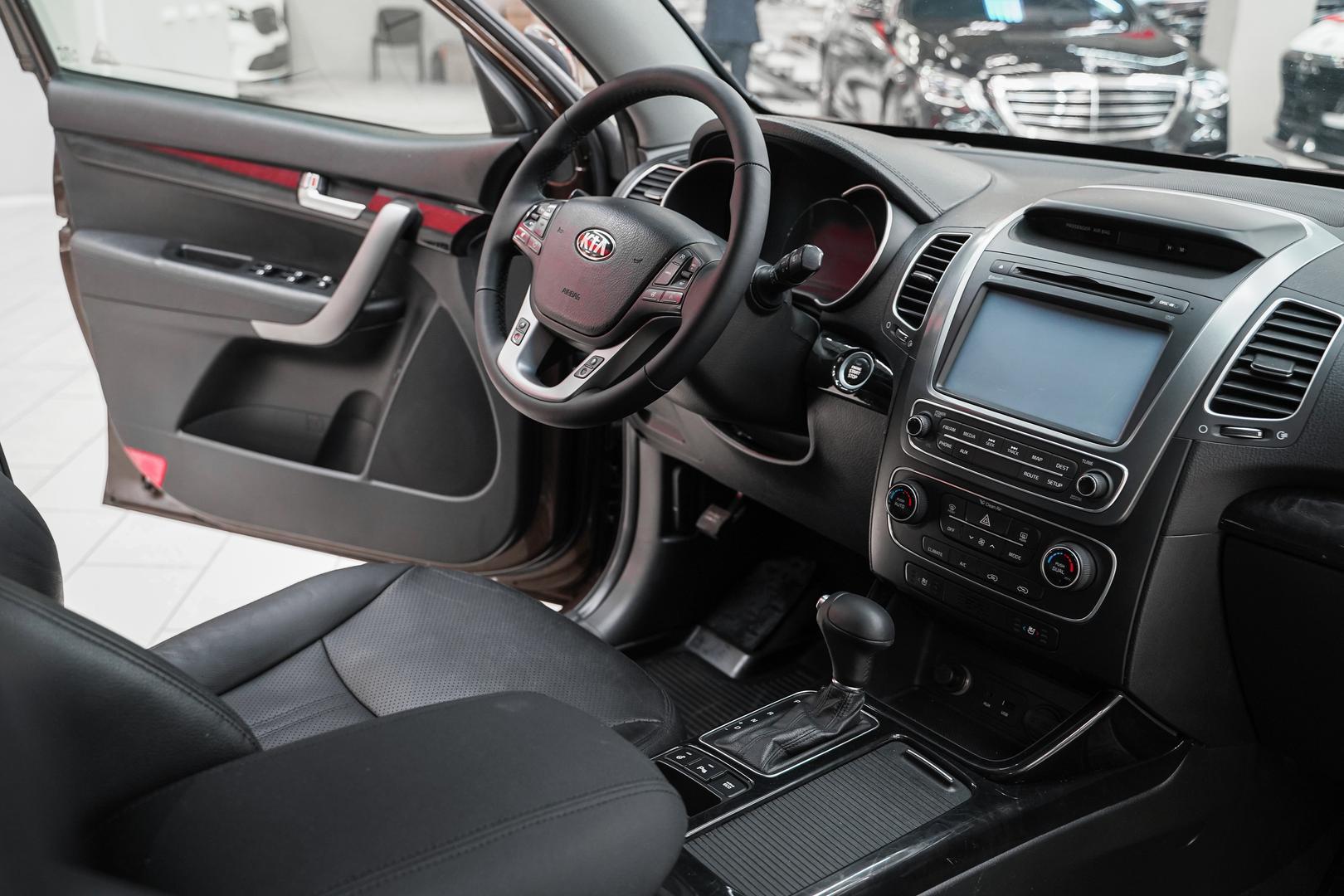 Kia Sorento 2015, коричневый, ДЦ Орехово
