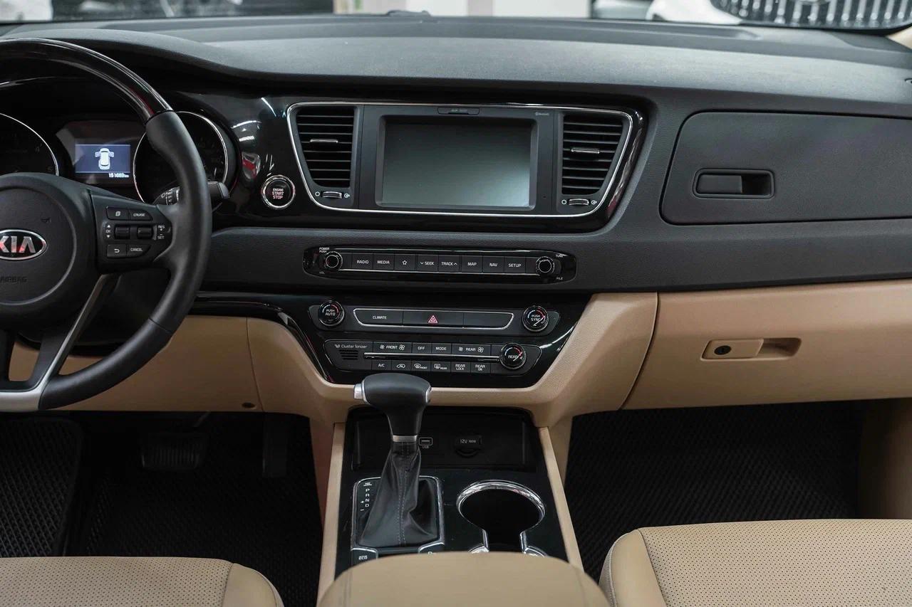 Kia Carnival 2019, черный, ДЦ Орехово