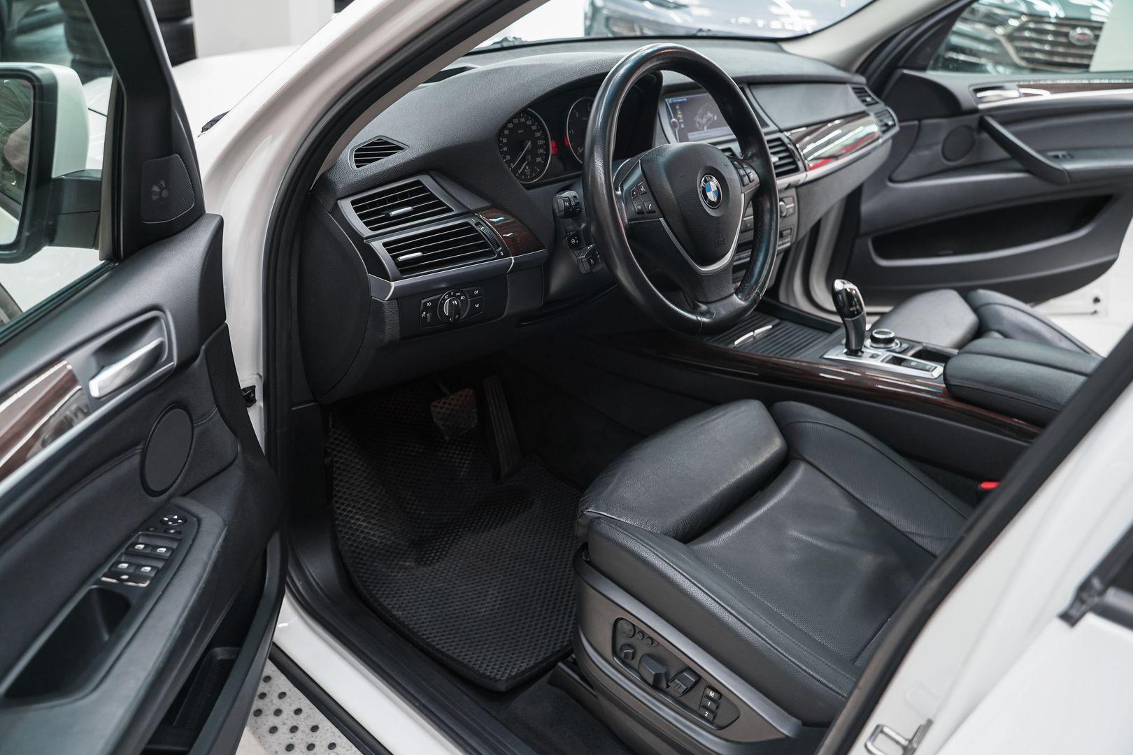 BMW X5 2011, белый, ДЦ Орехово