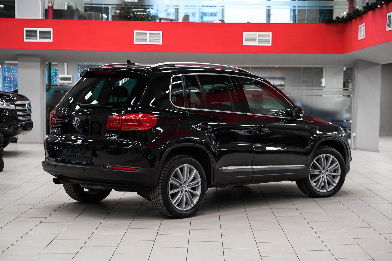 Volkswagen Tiguan 2012, черный, ДЦ Орехово
