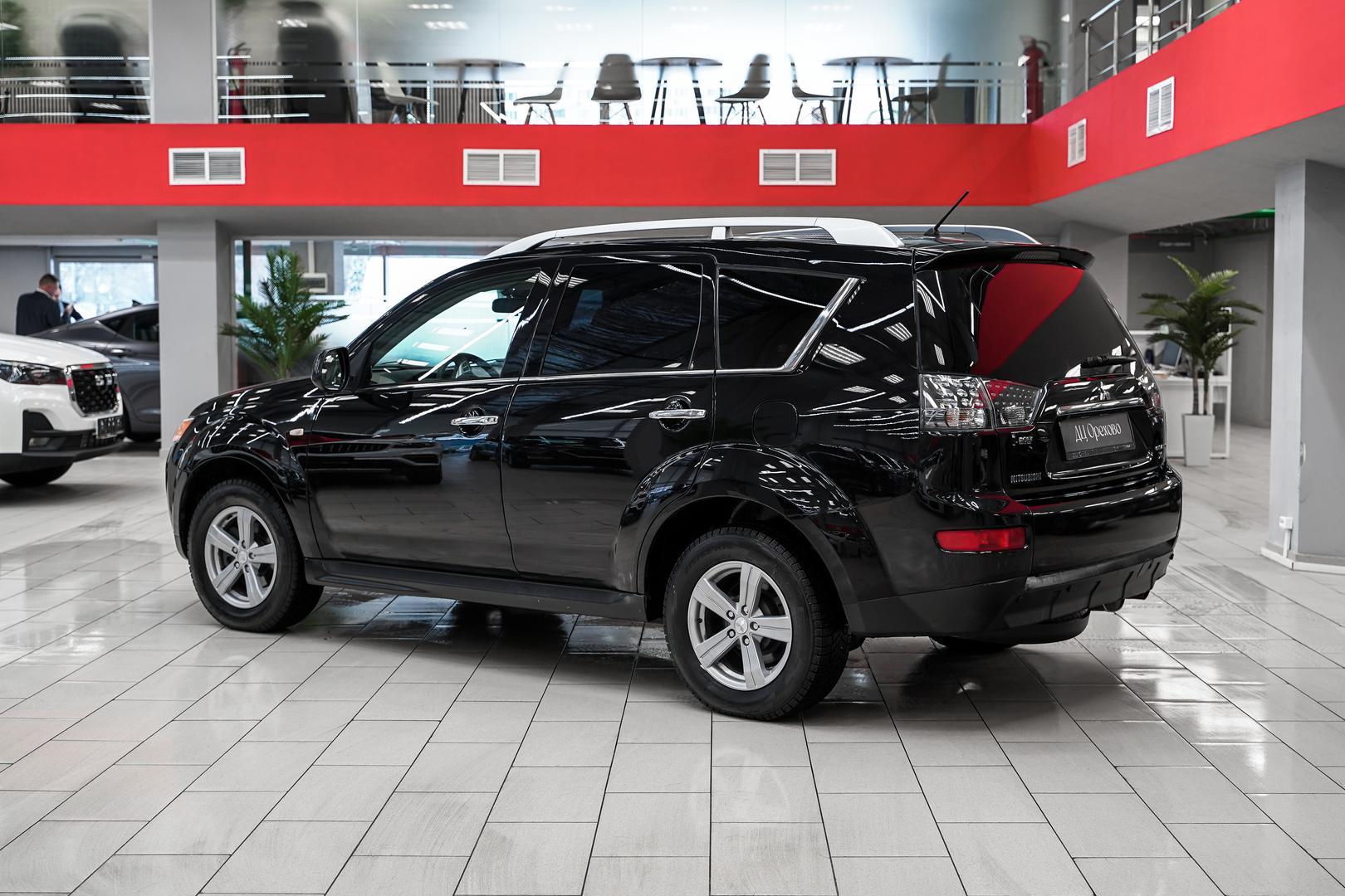 Mitsubishi Outlander 2008, черный, ДЦ Орехово