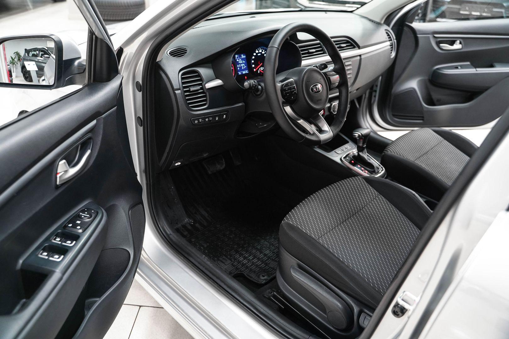 Kia Rio 2017, серебряный, ДЦ Орехово