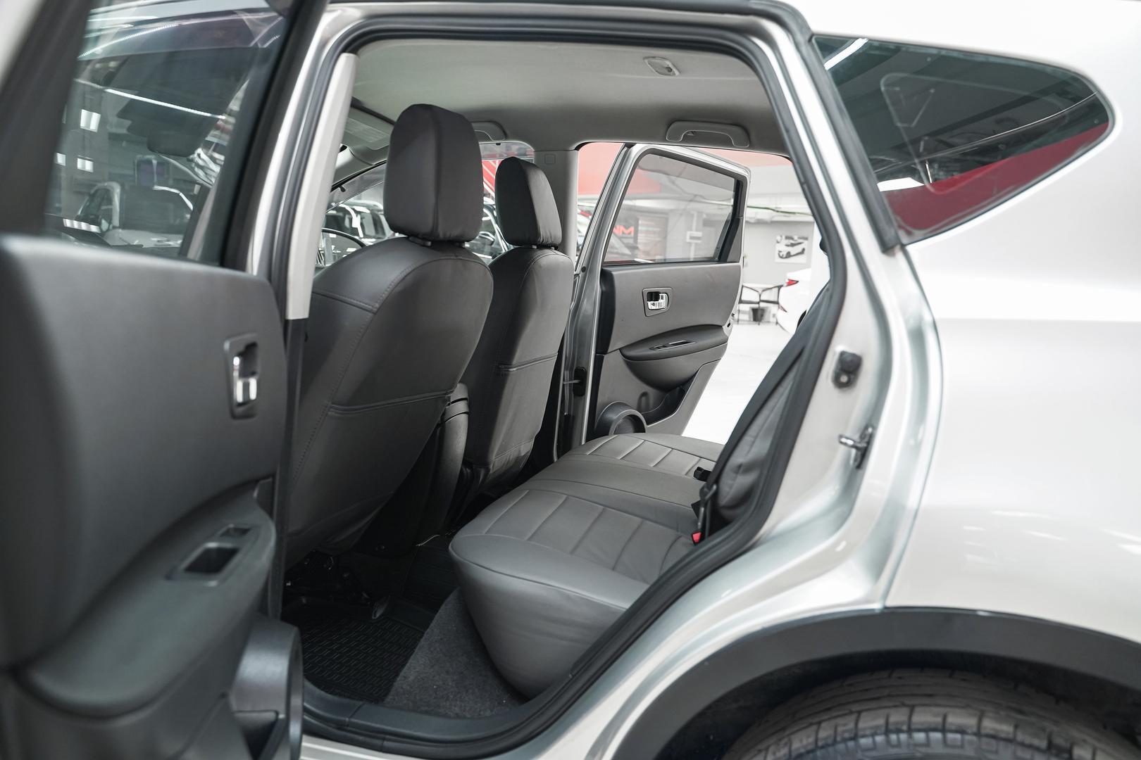 Nissan Qashqai 2010, серебряный, ДЦ Орехово