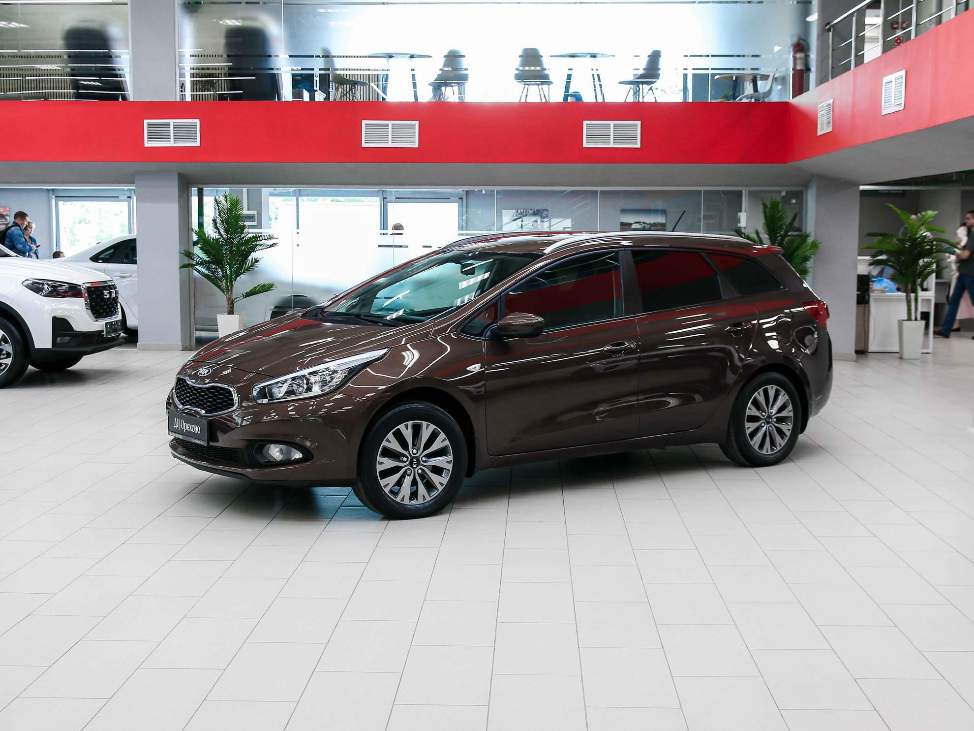 Kia Ceed 2013, коричневый, ДЦ Орехово