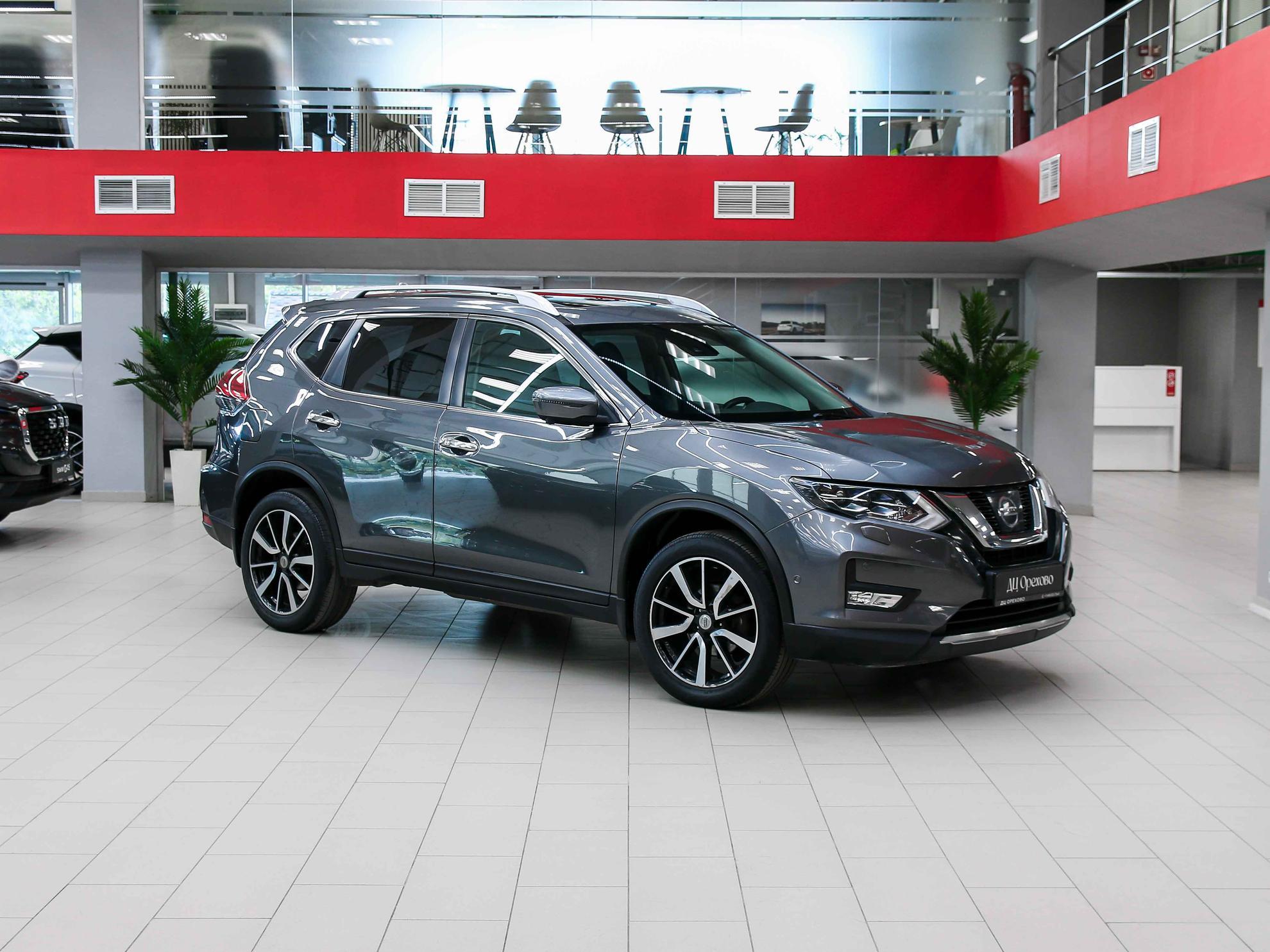 Nissan X-Trail 2018, серый, ДЦ Орехово