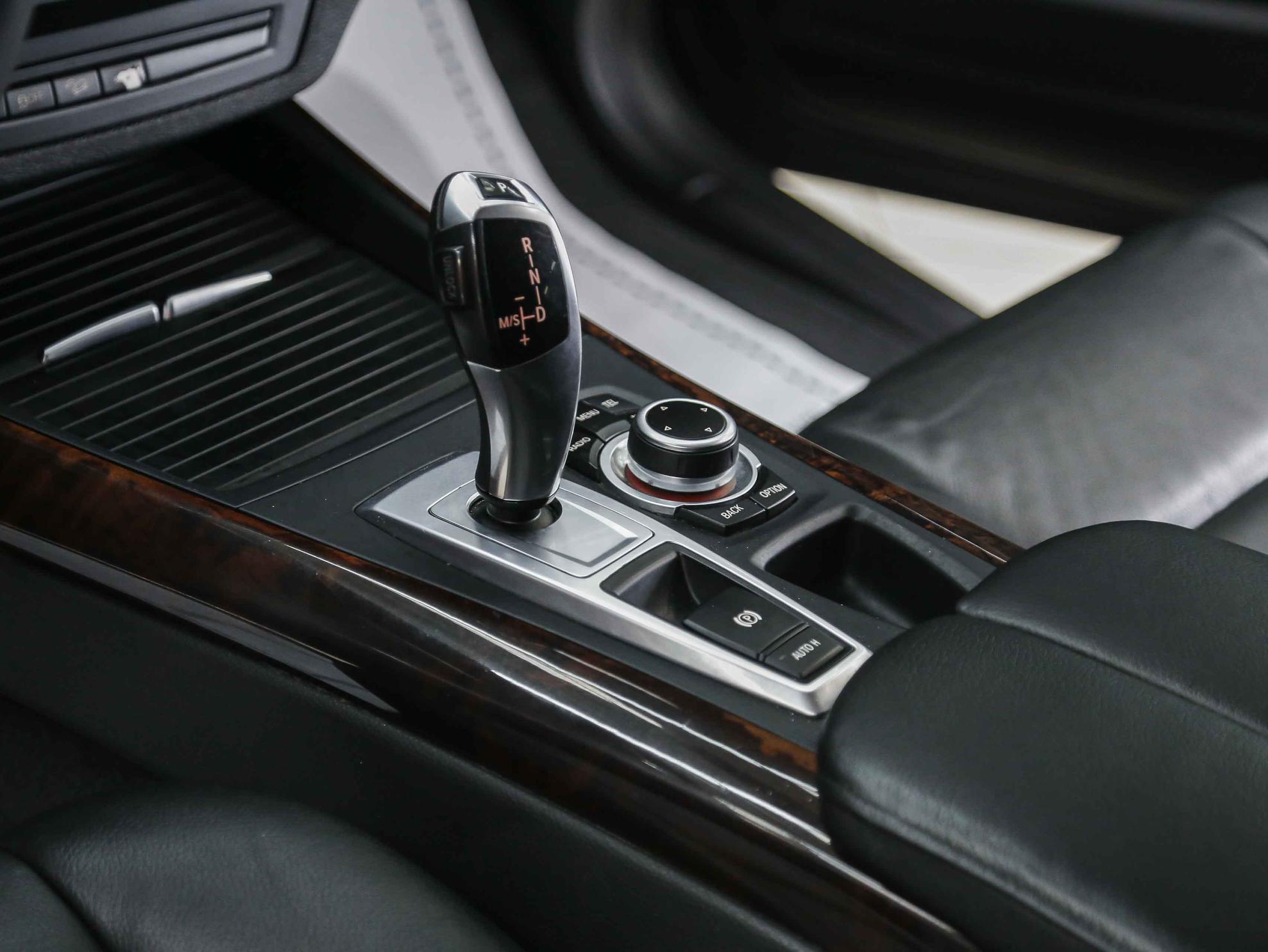 BMW X5 2012, серый, ДЦ Орехово