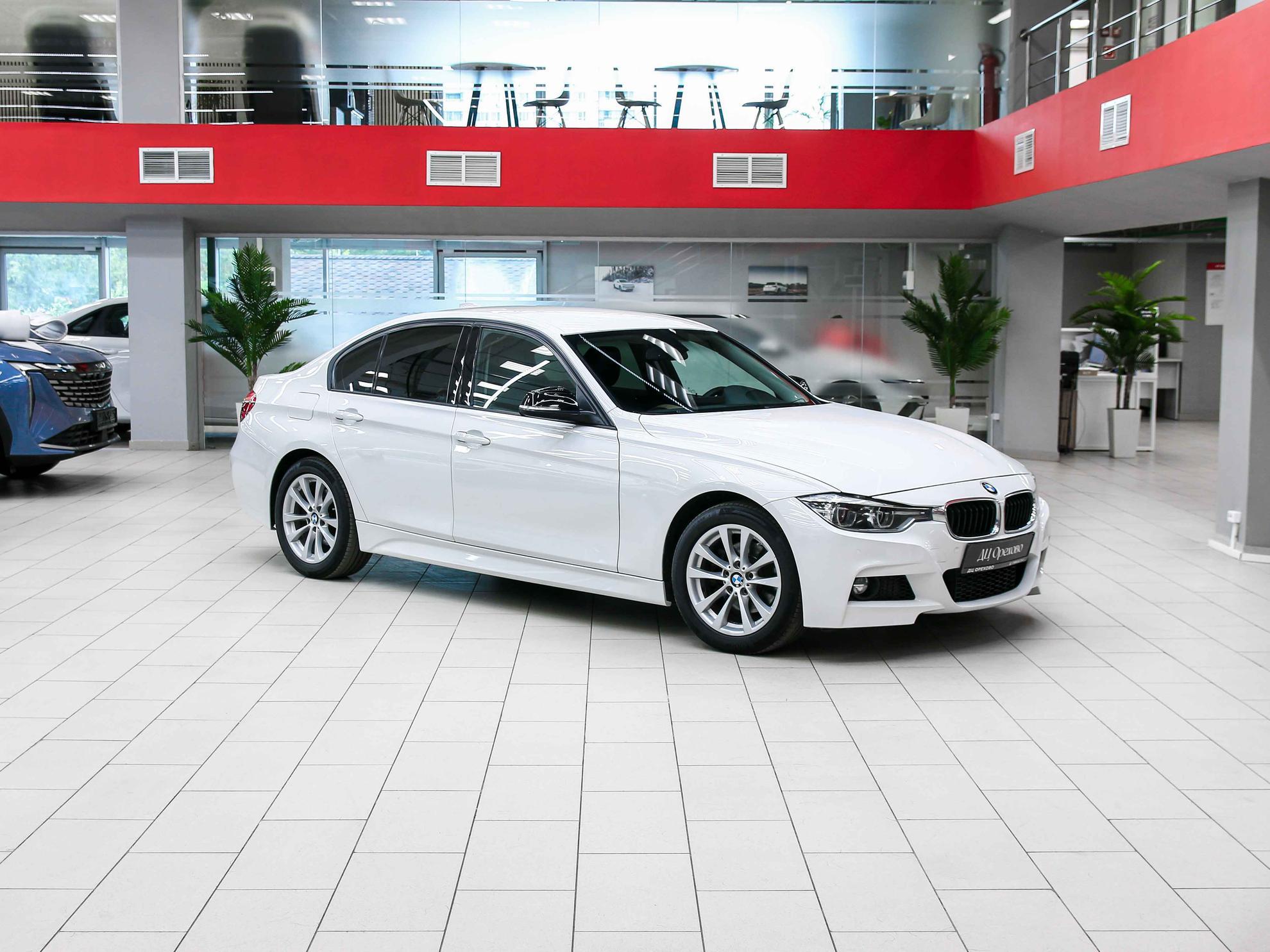 BMW 3 серии 2017, белый, ДЦ Орехово
