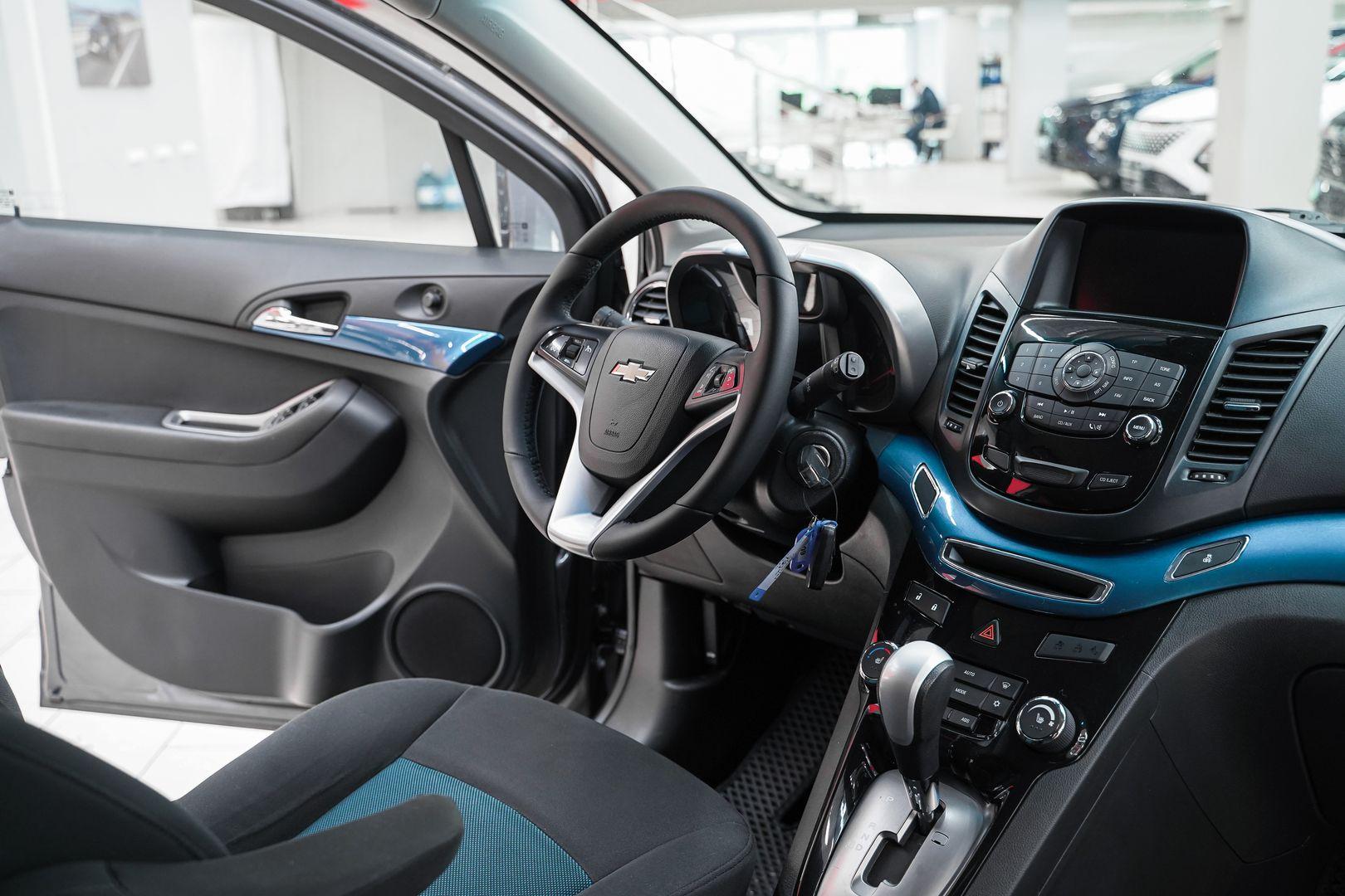 Chevrolet Orlando 2012, серый, ДЦ Орехово
