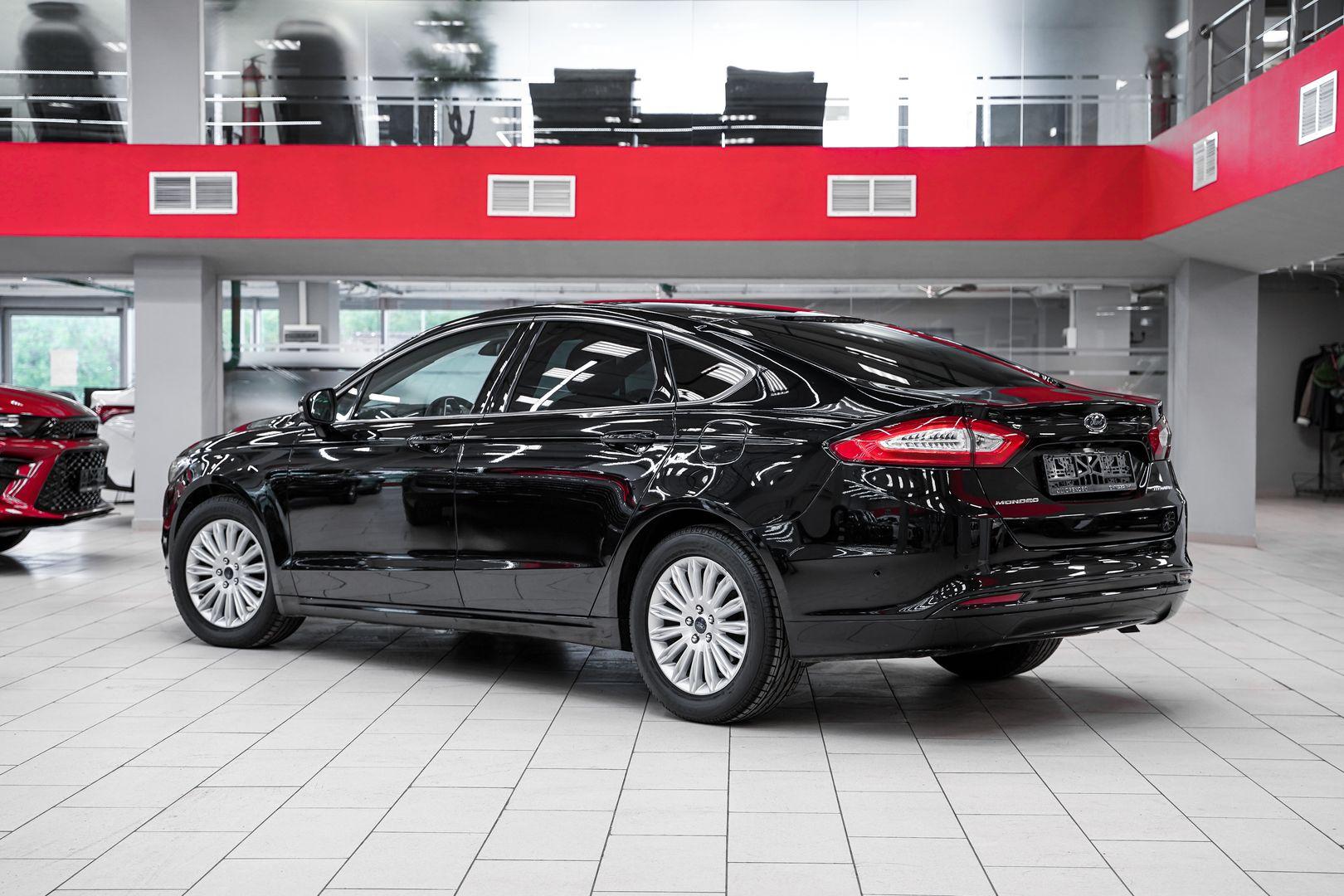 Ford Mondeo 2016, черный, ДЦ Орехово