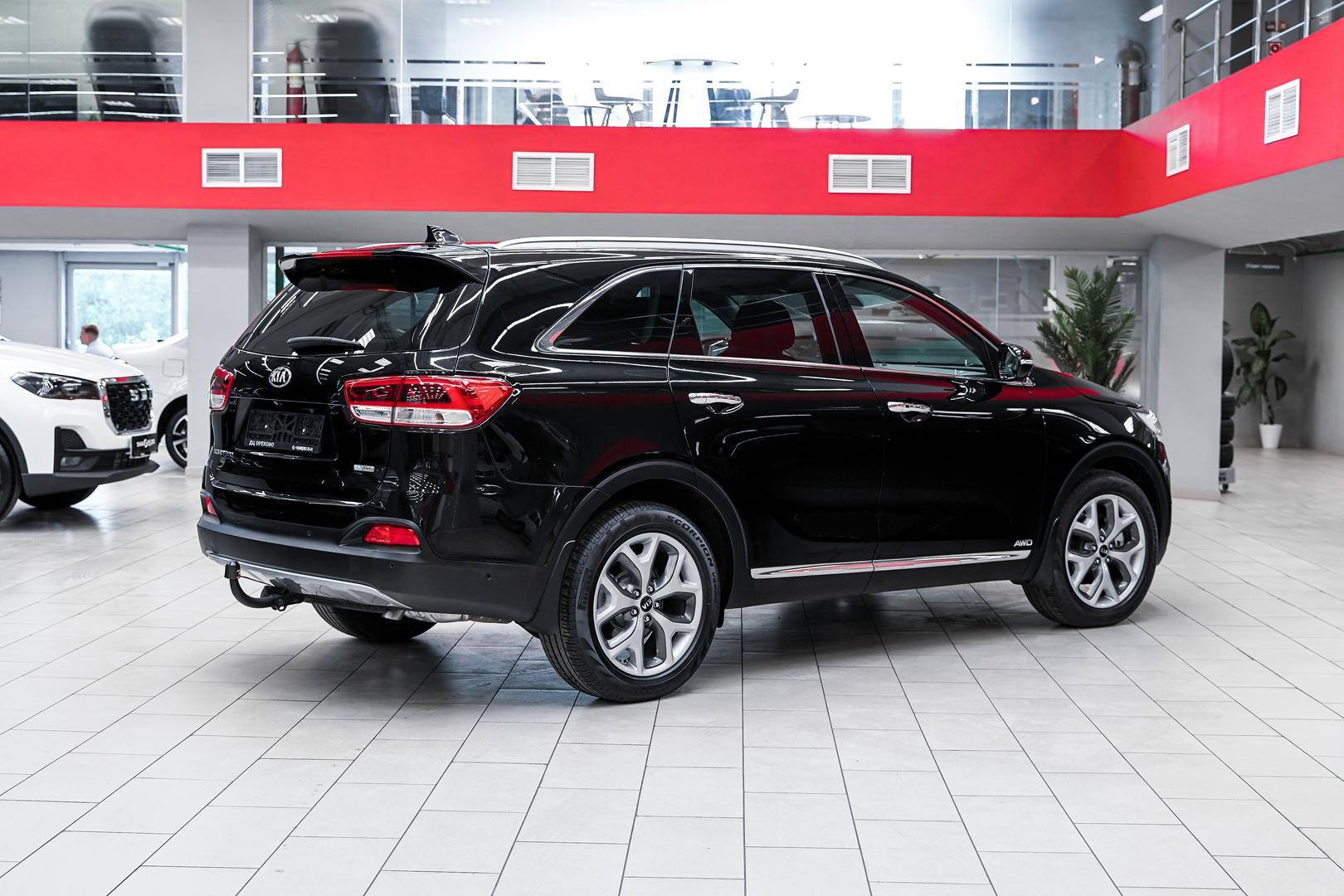 Kia Sorento 2015, черный, ДЦ Орехово