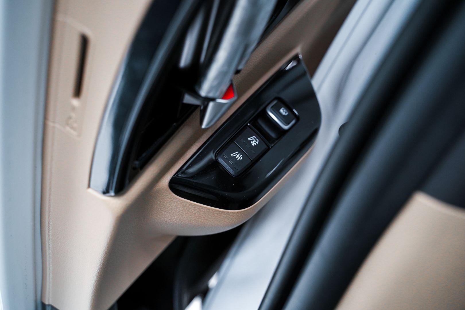 Kia Carnival 2020, белый, ДЦ Орехово