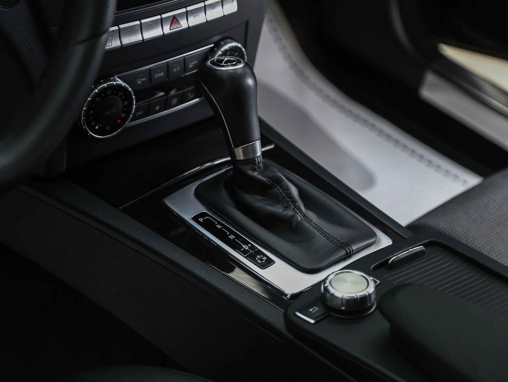 Mercedes-Benz C-Класс 2013, коричневый, ДЦ Орехово