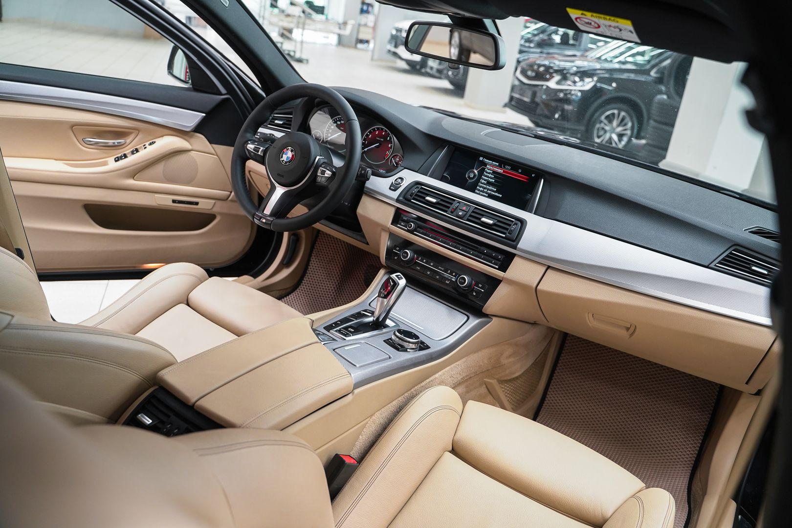 BMW 5 серии 2014, черный, ДЦ Орехово