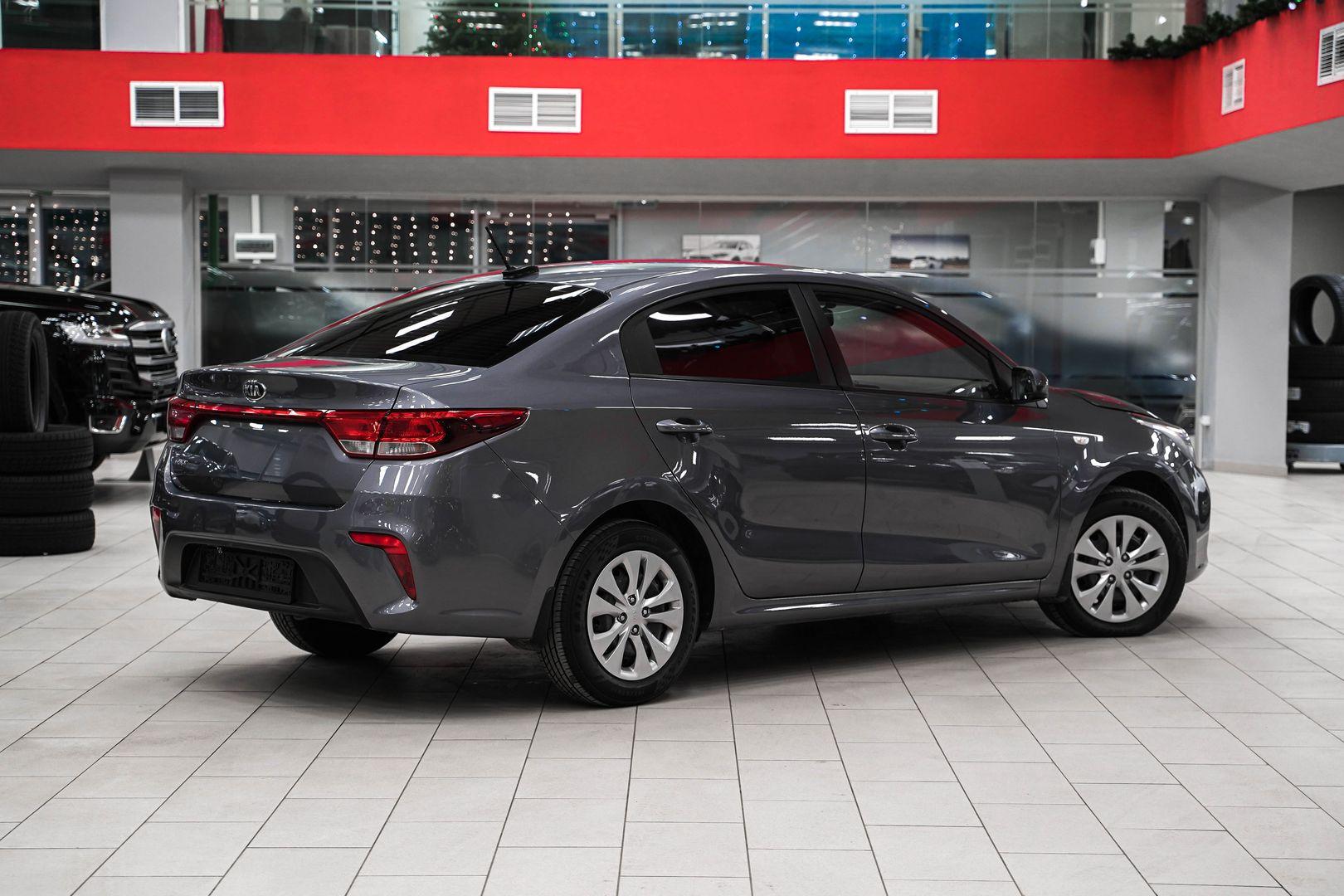 Kia Rio 2018, серый, ДЦ Орехово