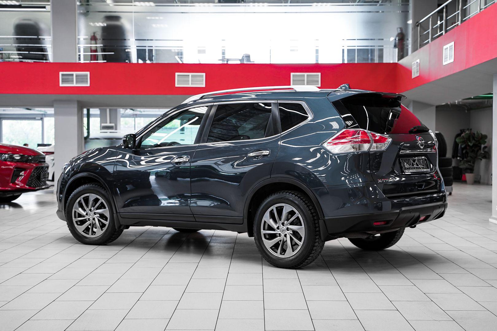 Nissan X-Trail 2015, синий, ДЦ Орехово