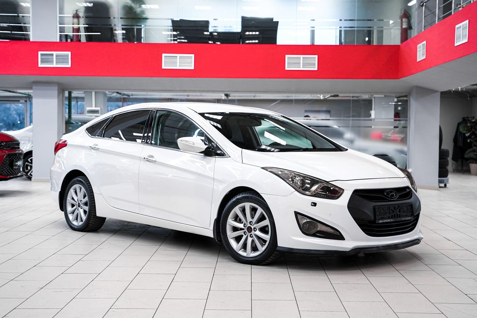 Hyundai i40 2013, белый, ДЦ Орехово
