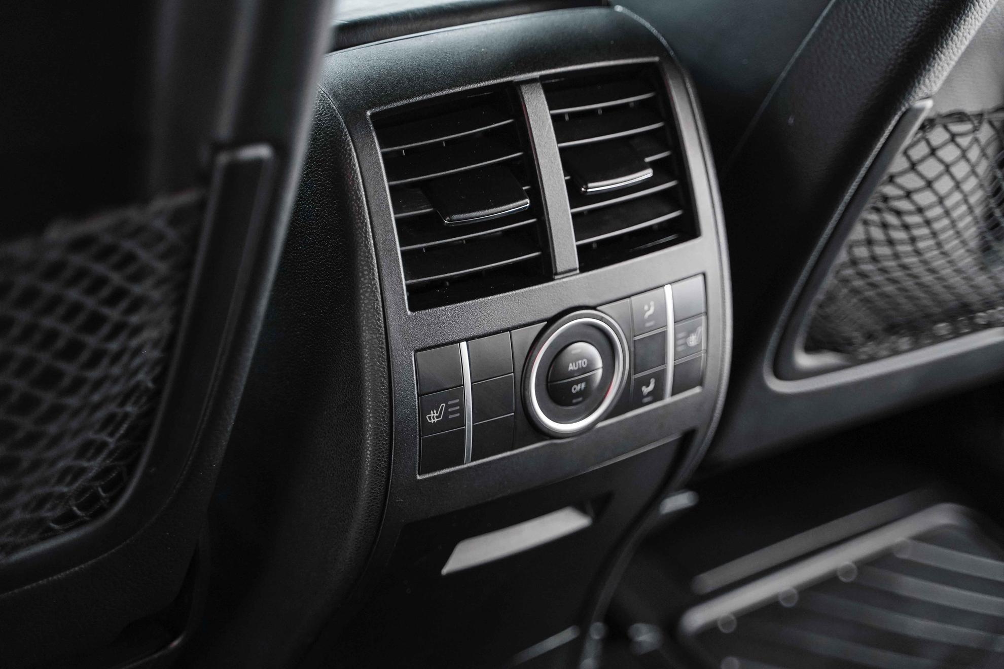 Mercedes-Benz GL-Класс 2012, черный, ДЦ Орехово