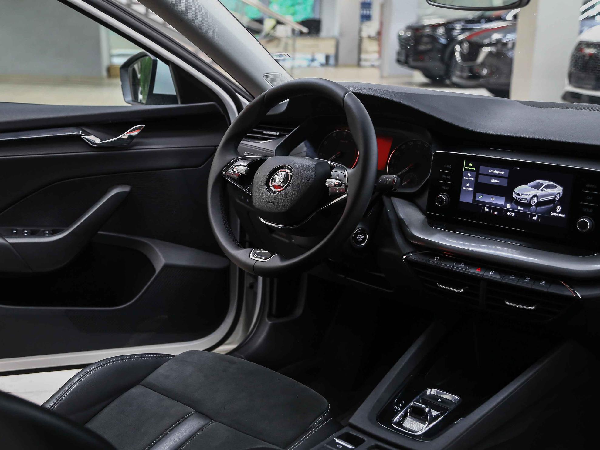 Skoda Octavia 2020, белый, ДЦ Орехово