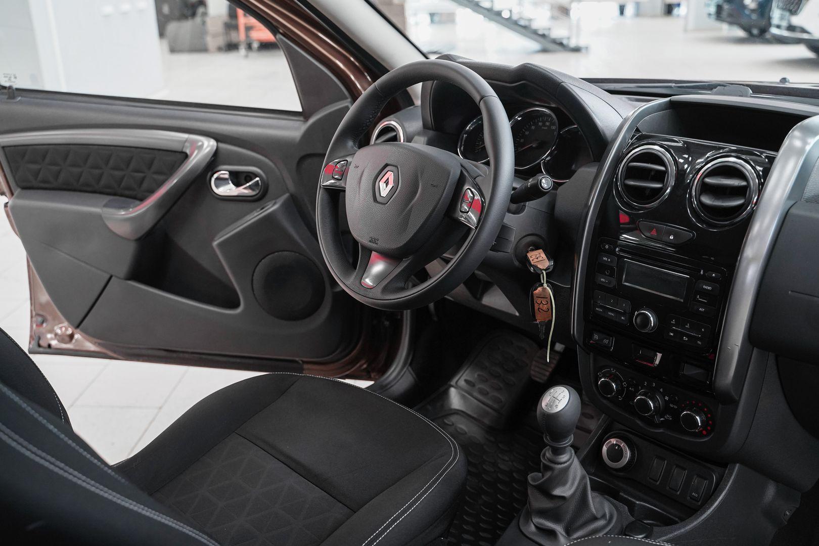 Renault Duster 2015, коричневый, ДЦ Орехово