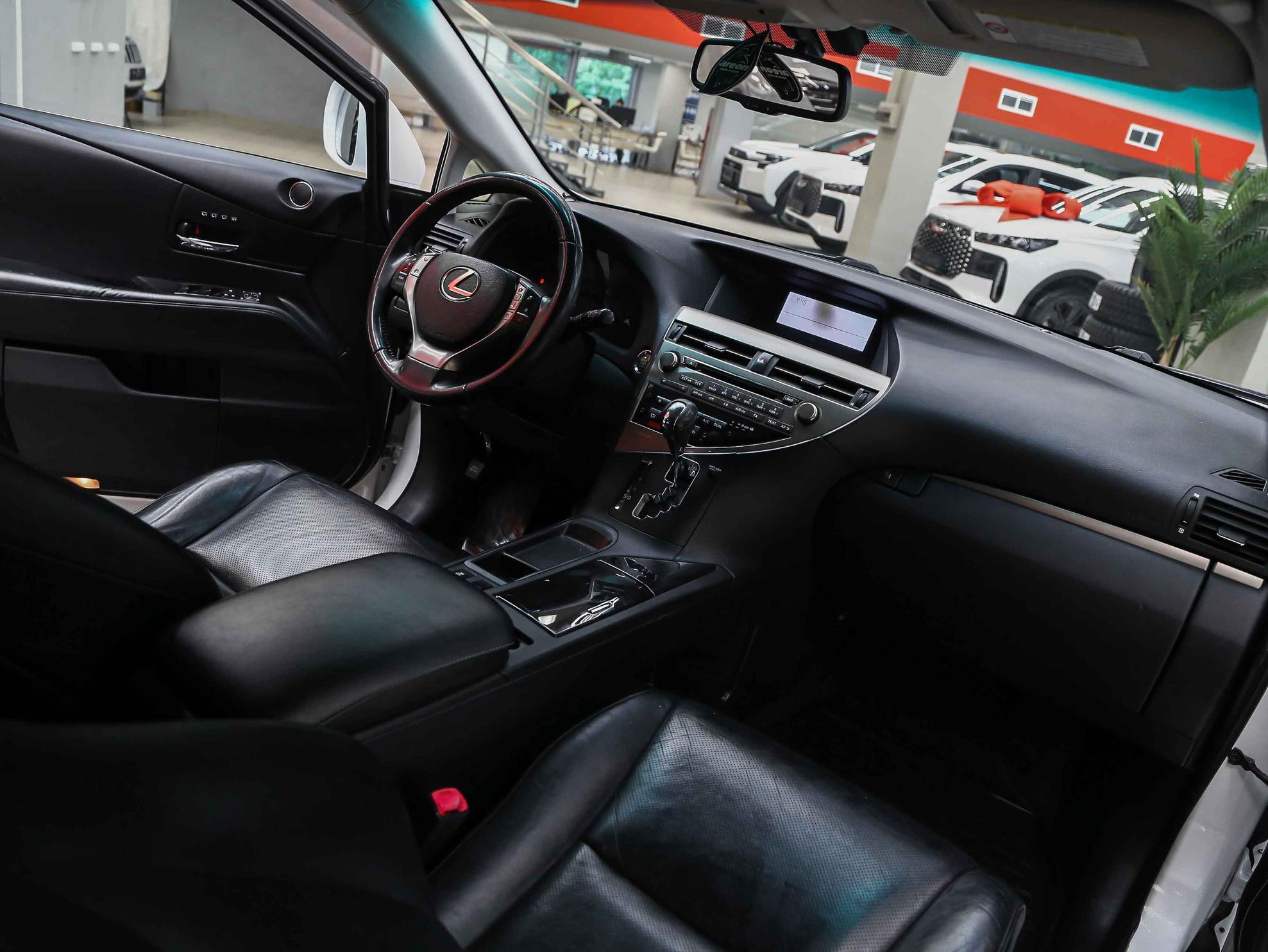Lexus RX 2012, белый, ДЦ Орехово