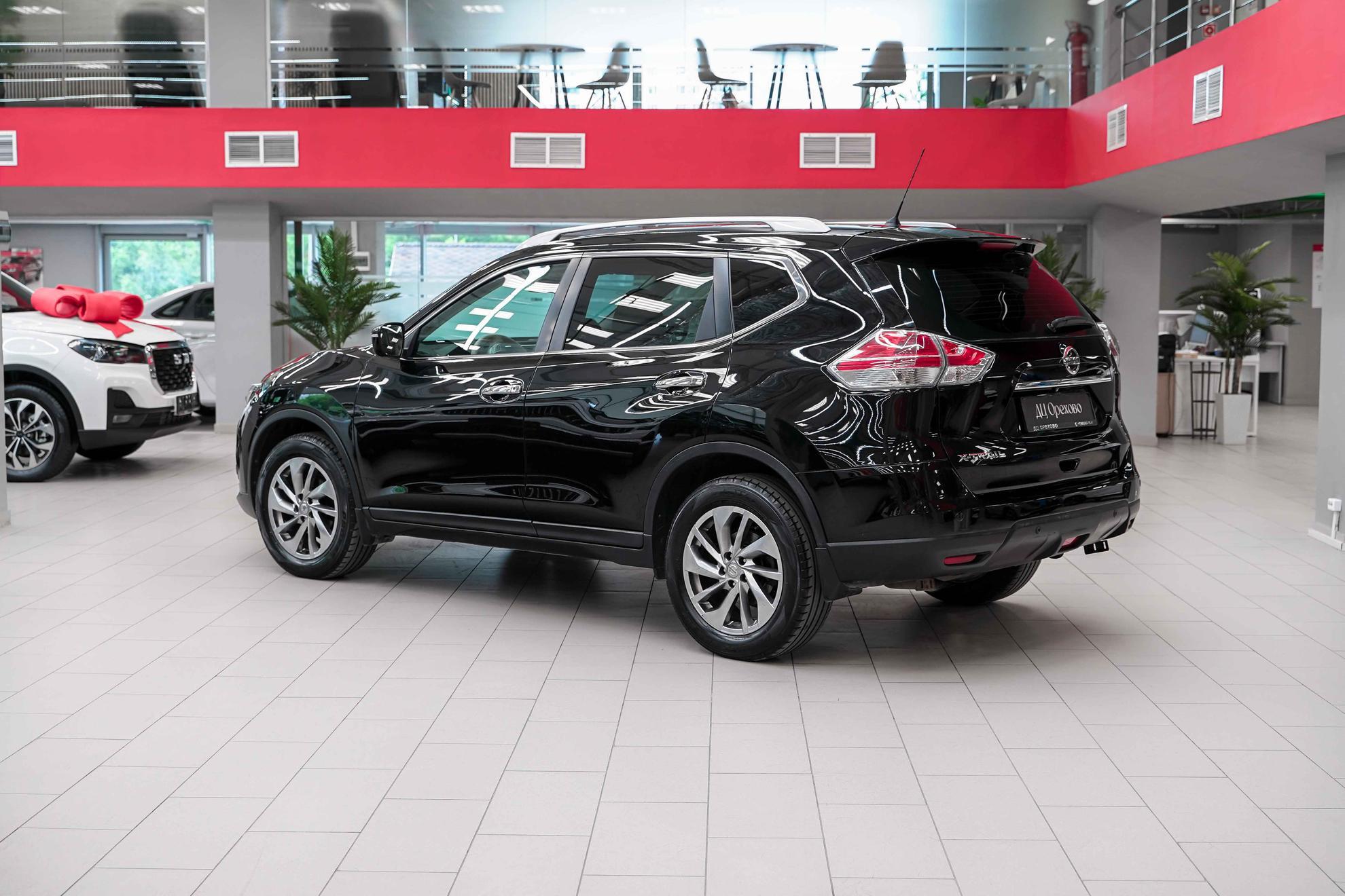 Nissan X-Trail 2015, черный, ДЦ Орехово
