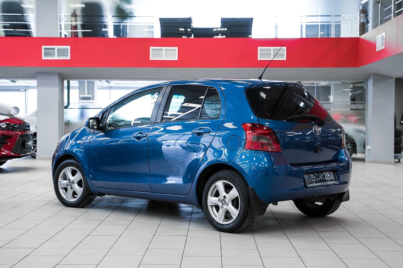 Toyota Yaris 2008, синий, ДЦ Орехово