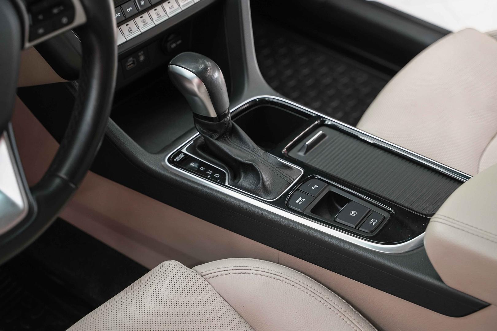 Hyundai Sonata 2019, белый, ДЦ Орехово