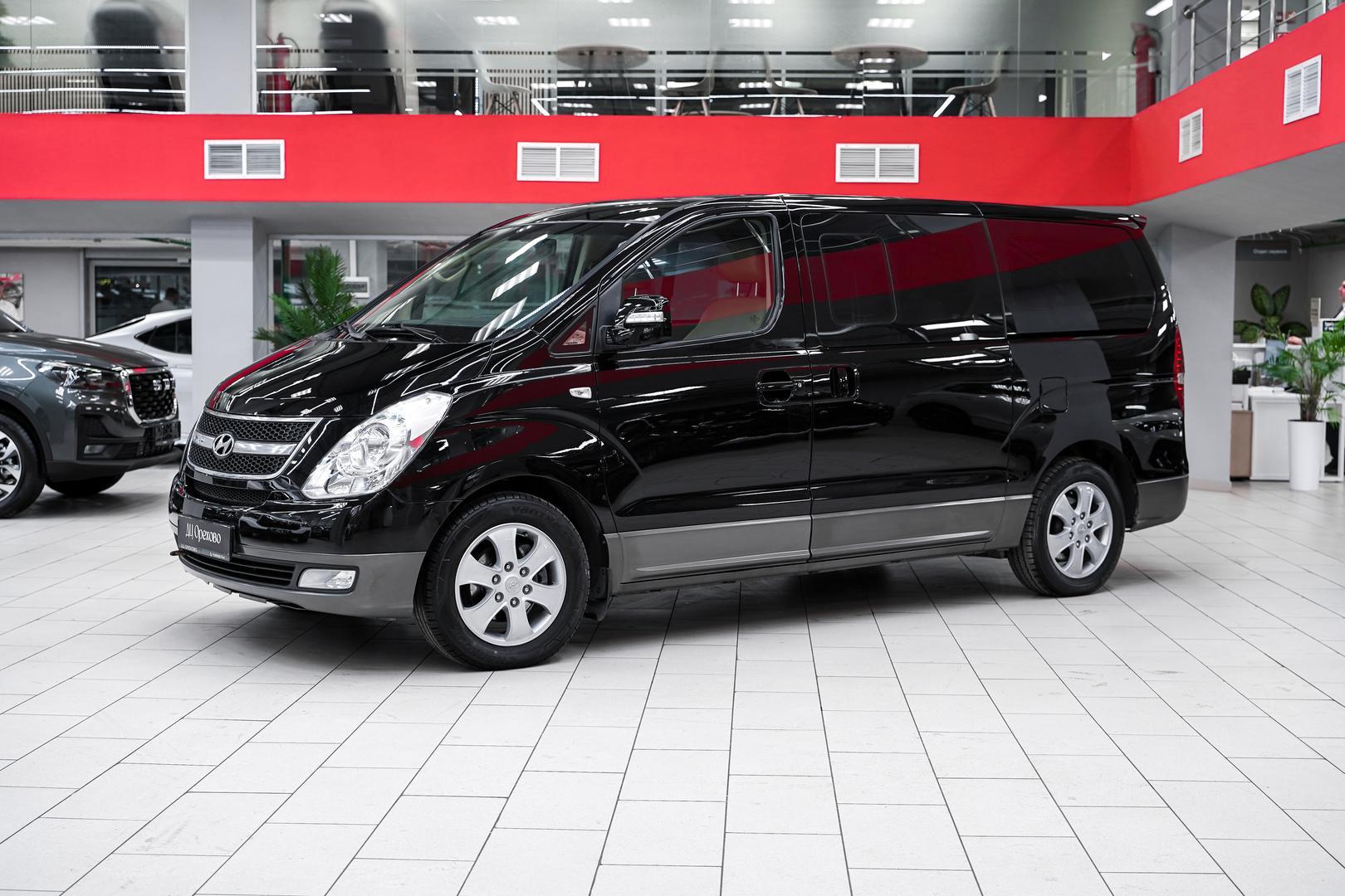 Hyundai Grand Starex 2012, черный, ДЦ Орехово