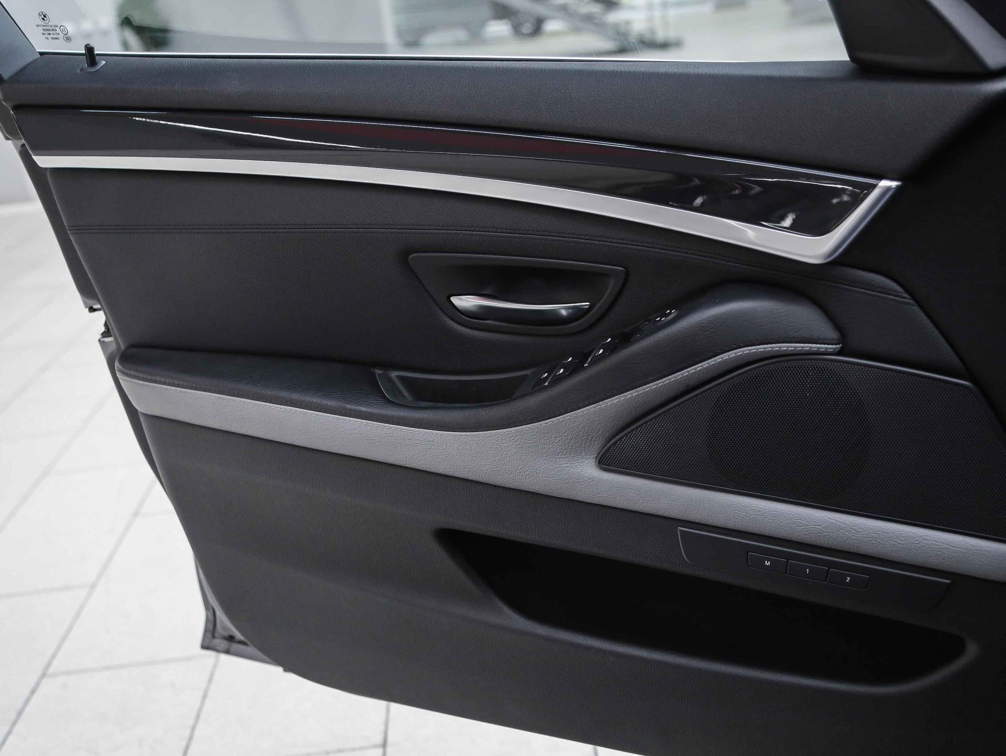 BMW 5 серии 2013, серый, ДЦ Орехово