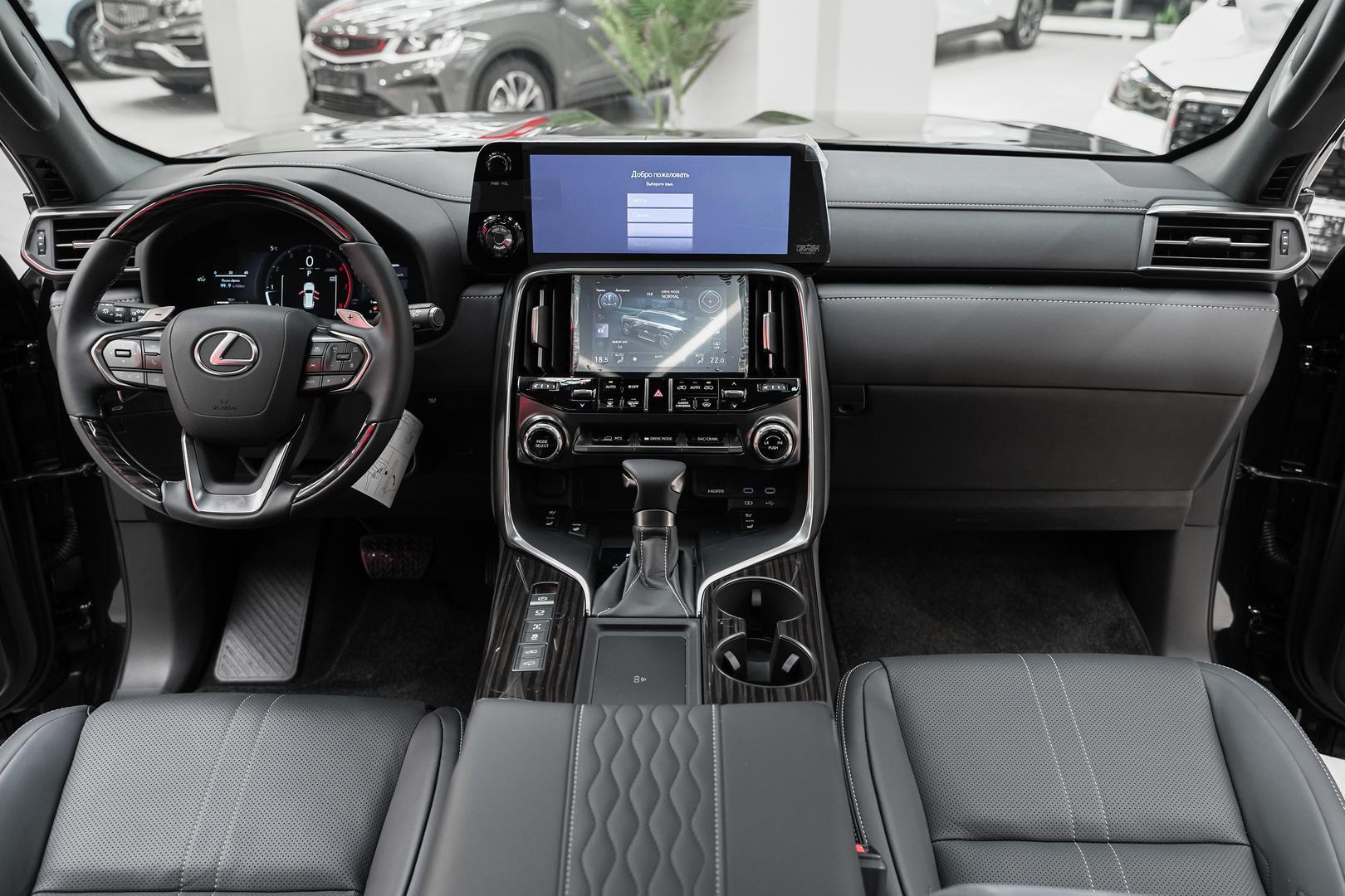 Lexus LX 2025, черный, ДЦ Орехово