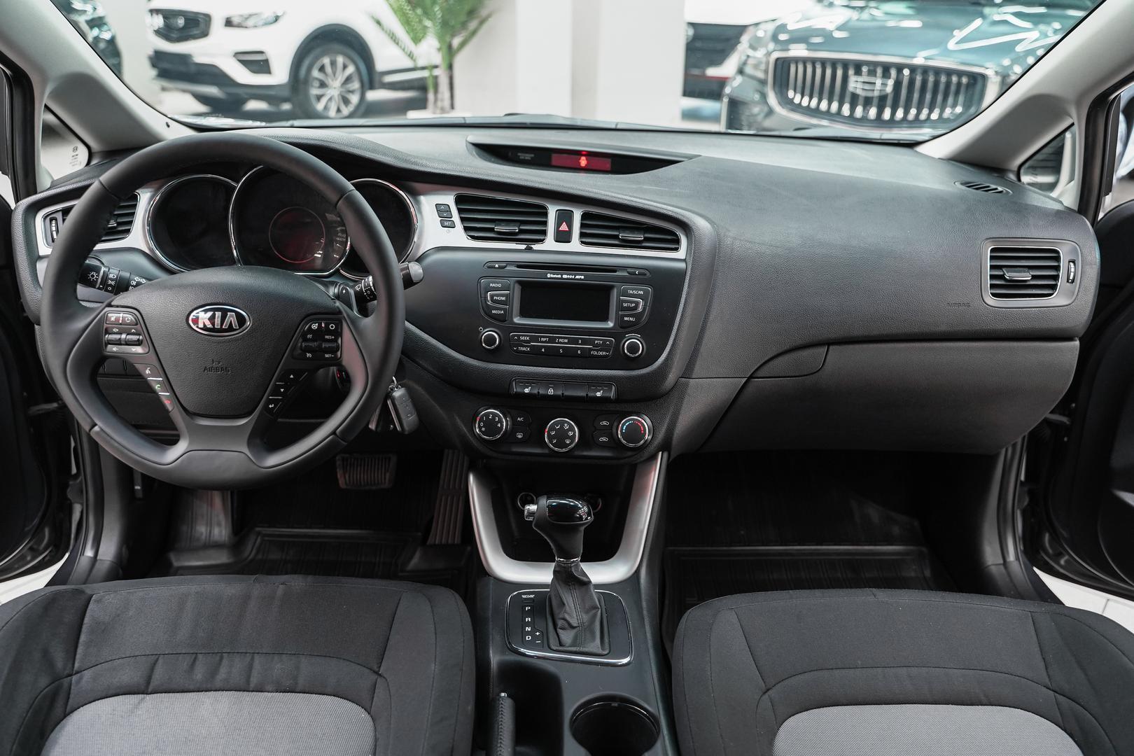 Kia Ceed 2013, серый, ДЦ Орехово