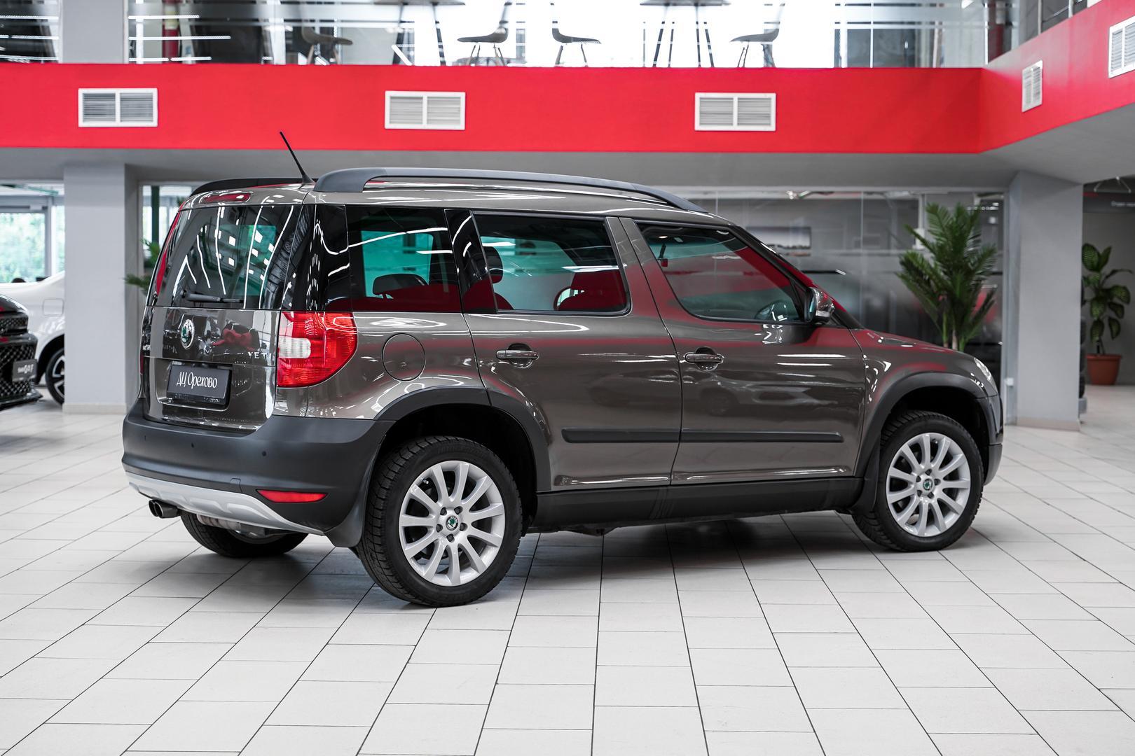 Skoda Yeti 2012, коричневый, ДЦ Орехово