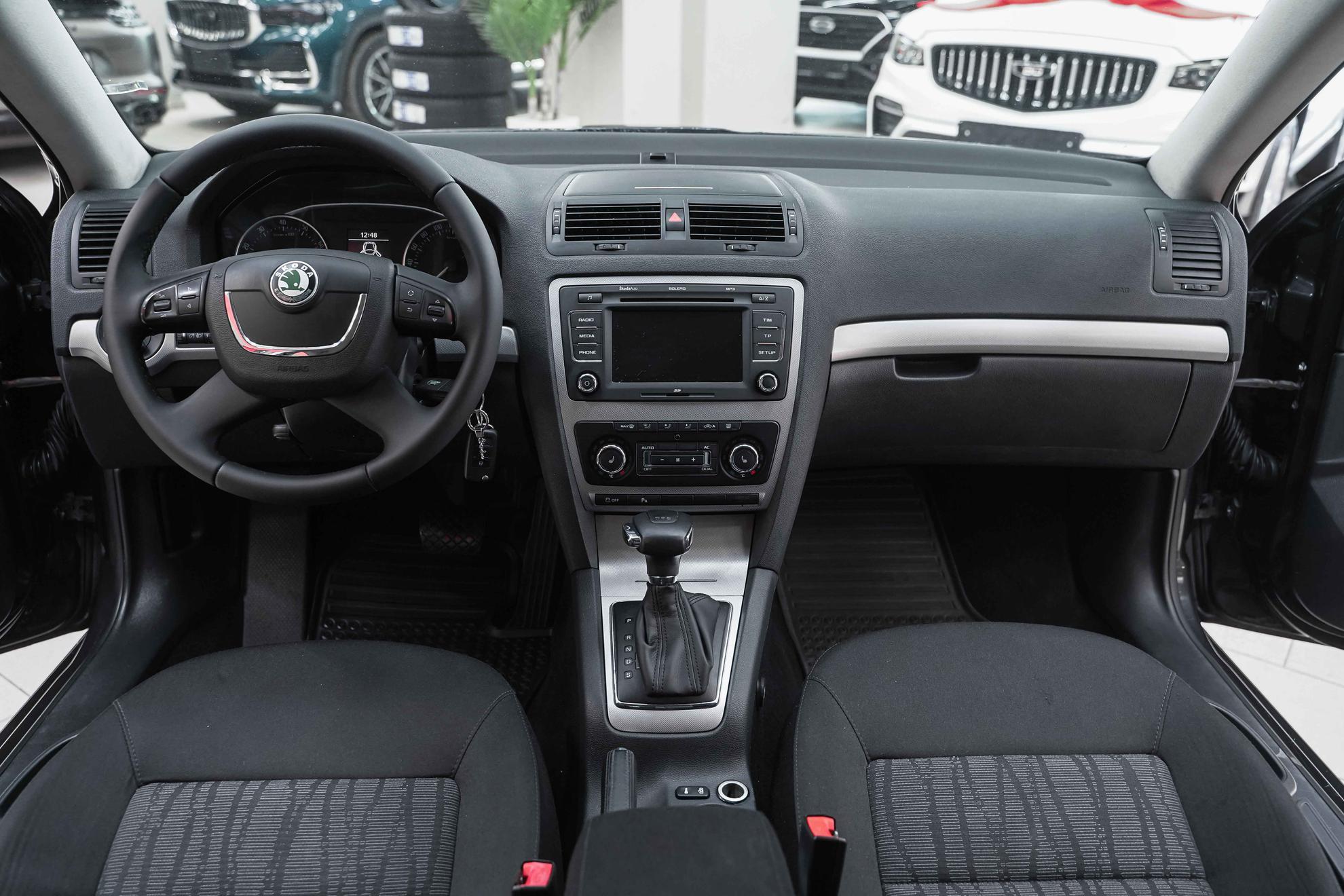 Skoda Octavia 2011, черный, ДЦ Орехово