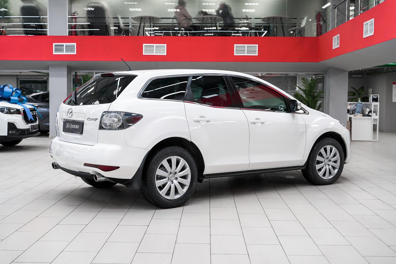 Mazda CX-7 2011, белый, ДЦ Орехово