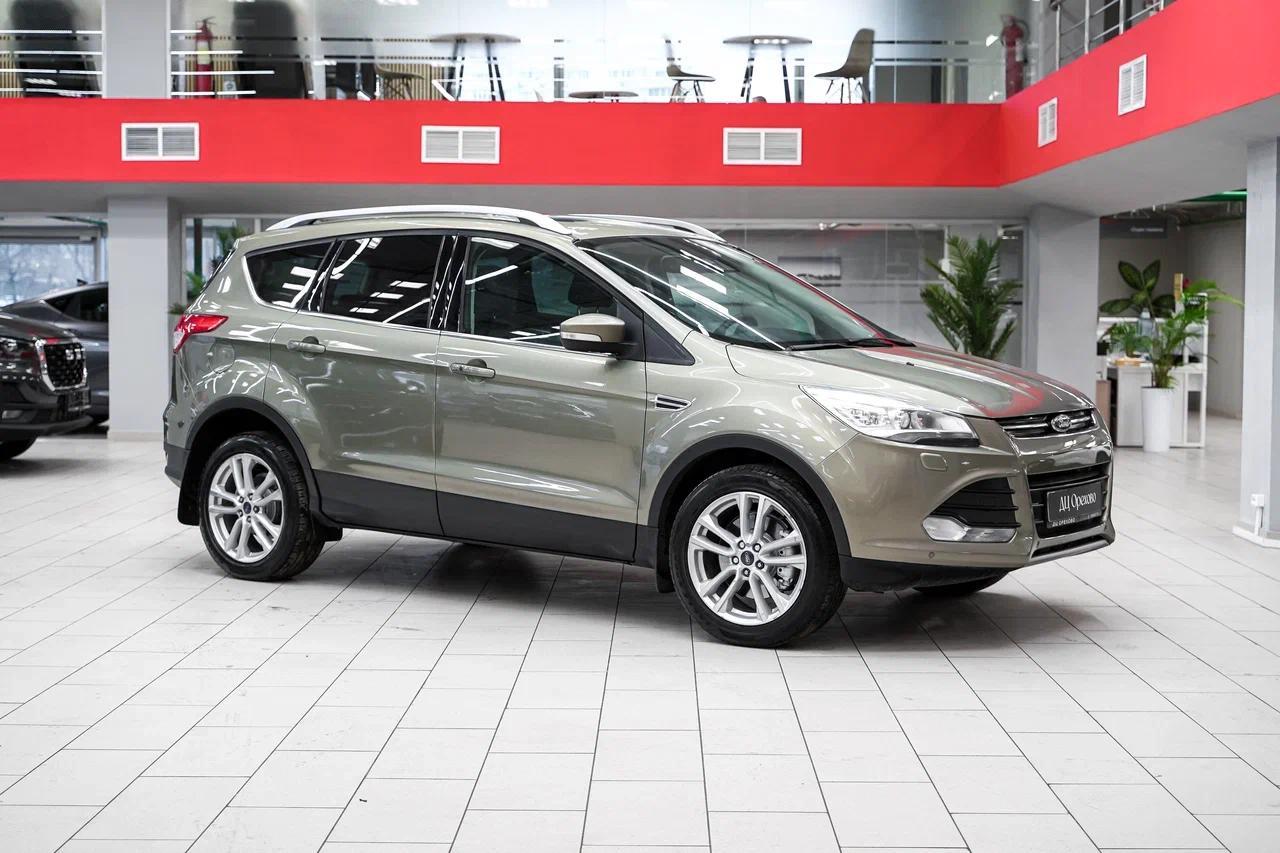 Ford Kuga 2013, серый, ДЦ Орехово