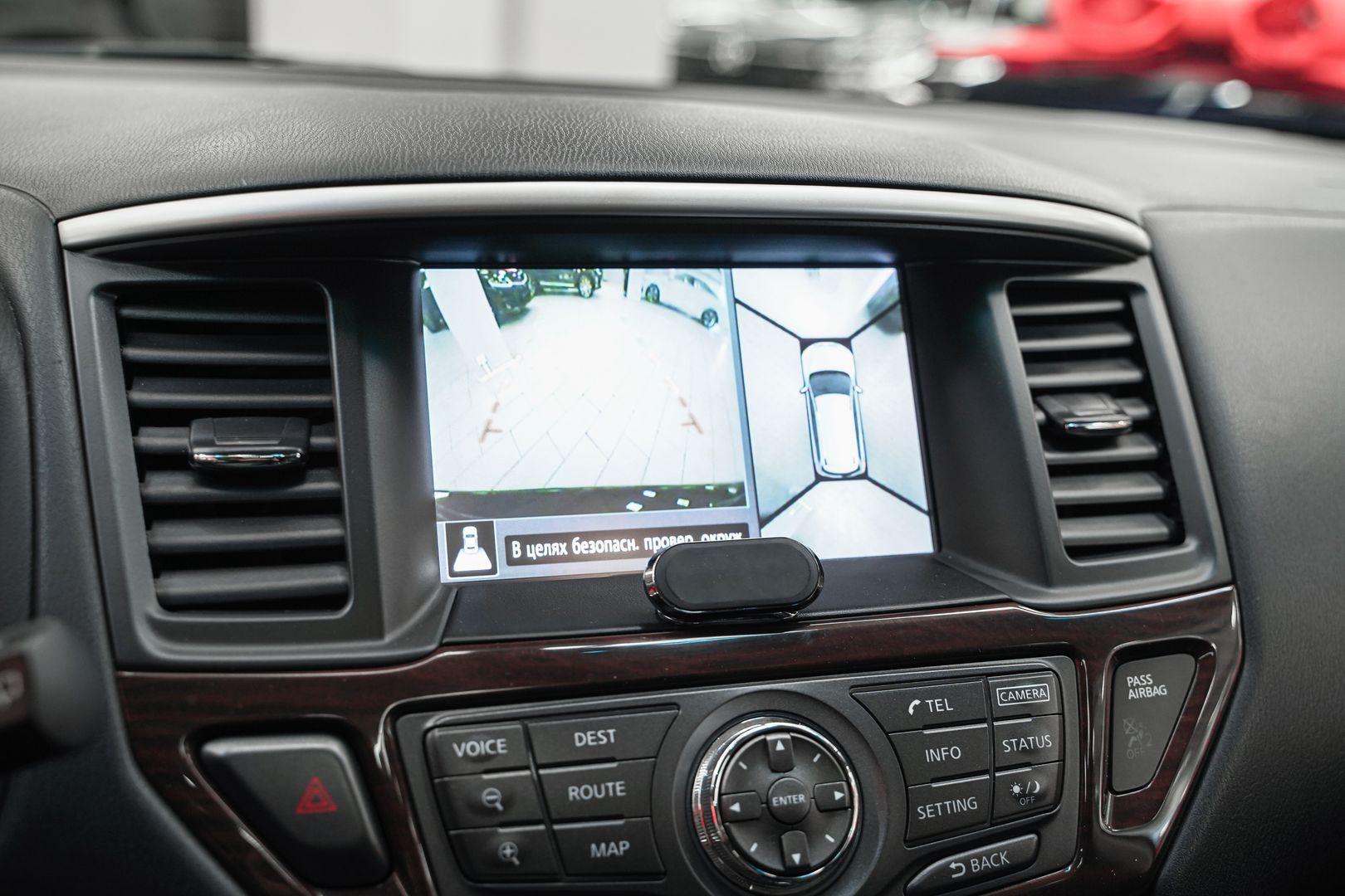 Nissan Pathfinder 2016, черный, ДЦ Орехово