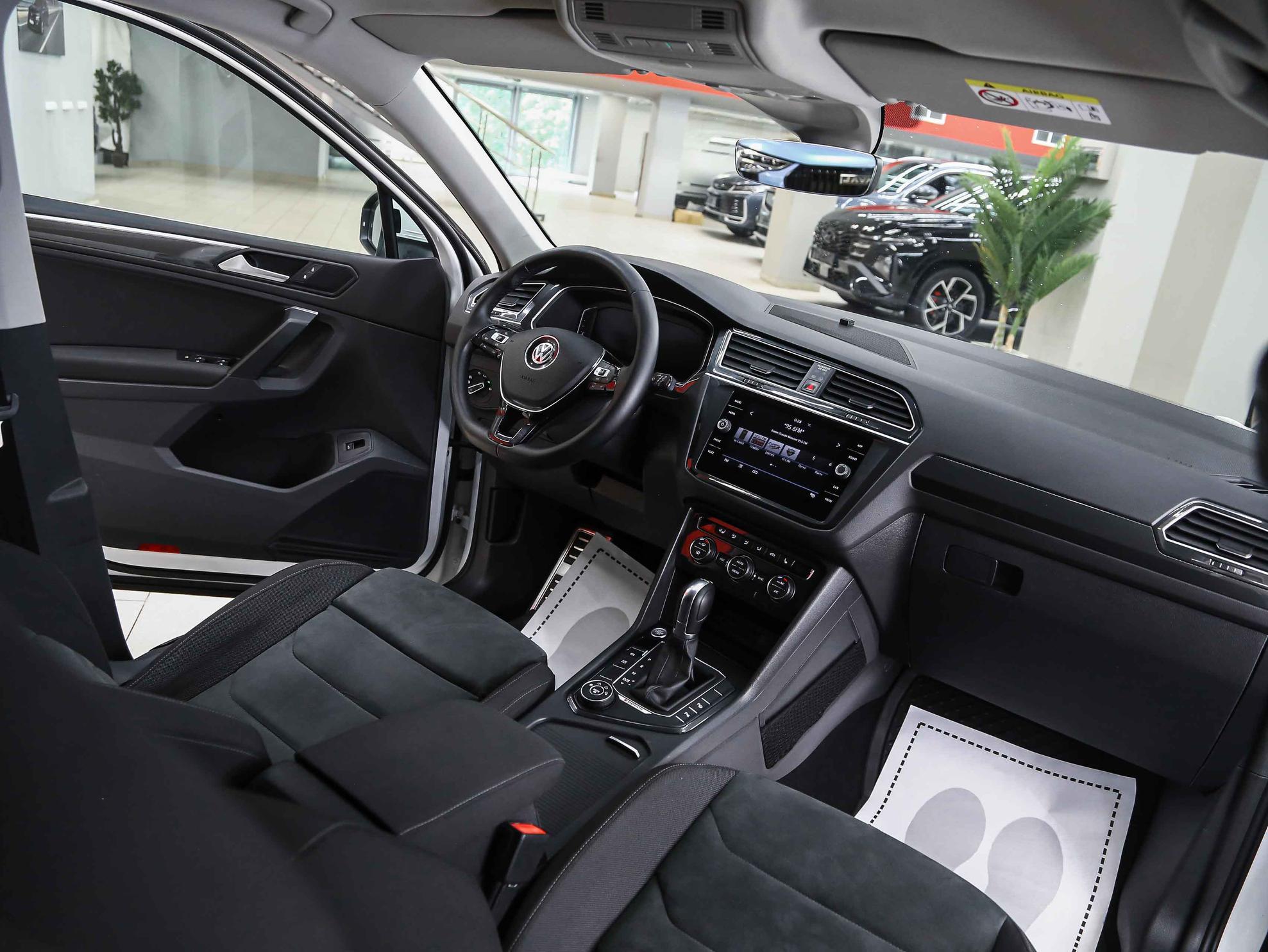 Volkswagen Tiguan 2019, белый, ДЦ Орехово