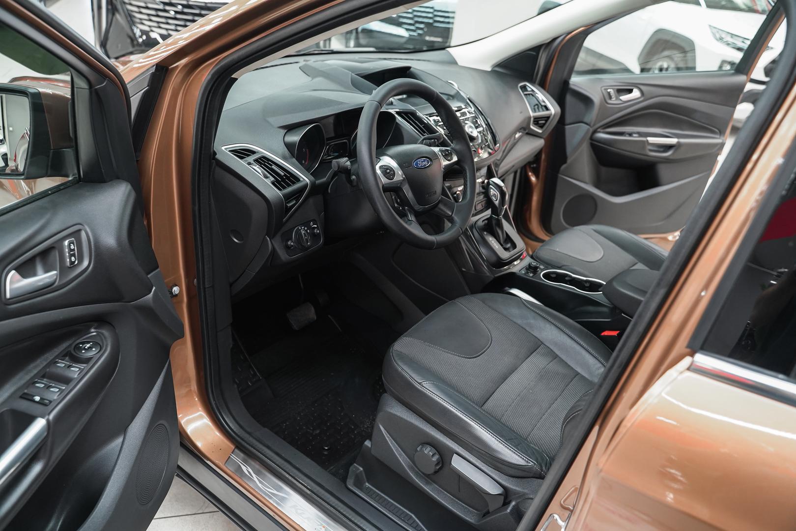 Ford Kuga 2013, коричневый, ДЦ Орехово