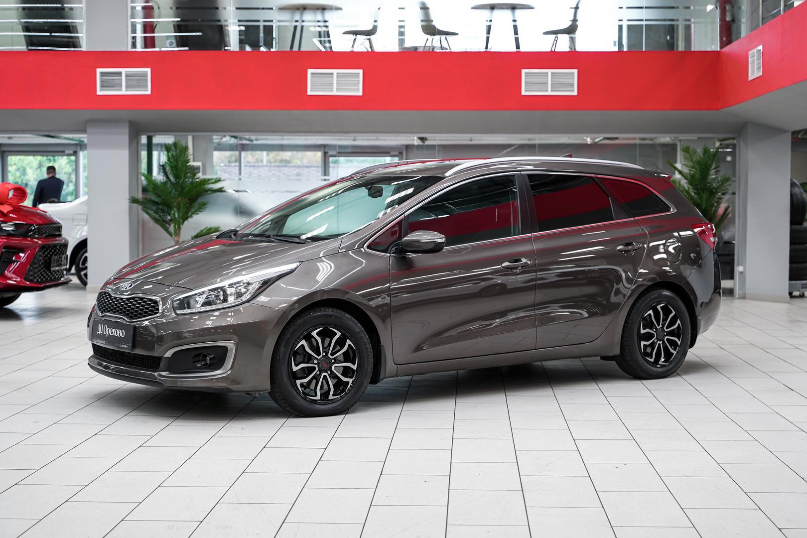 Kia Ceed 2017, коричневый, ДЦ Орехово