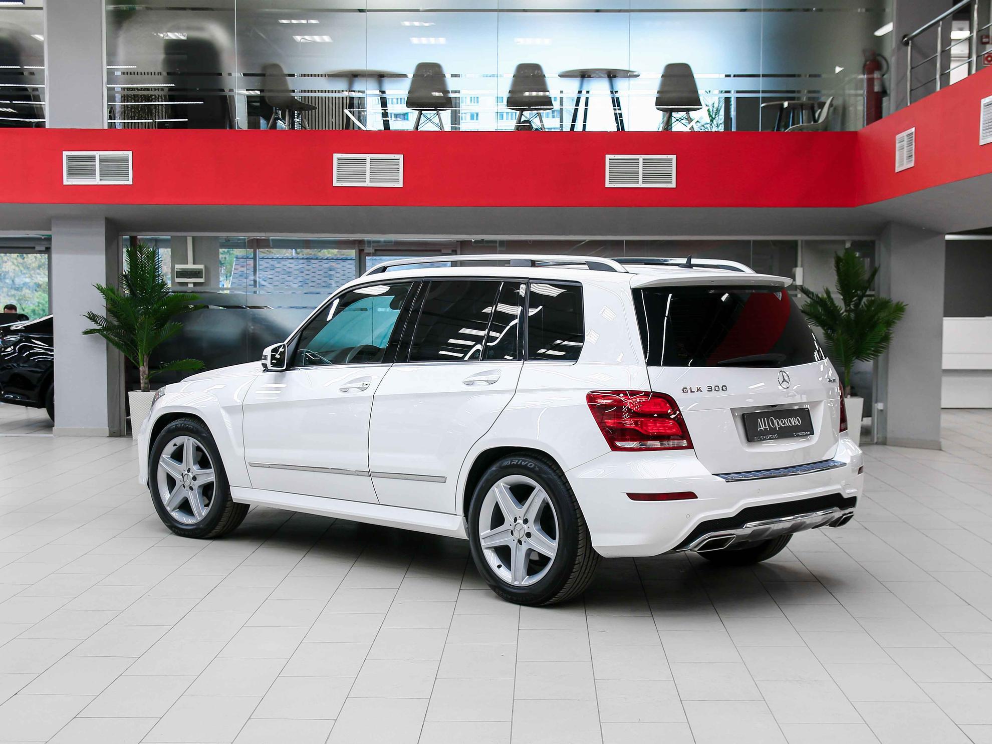 Mercedes-Benz GLK-Класс 2015, белый, ДЦ Орехово