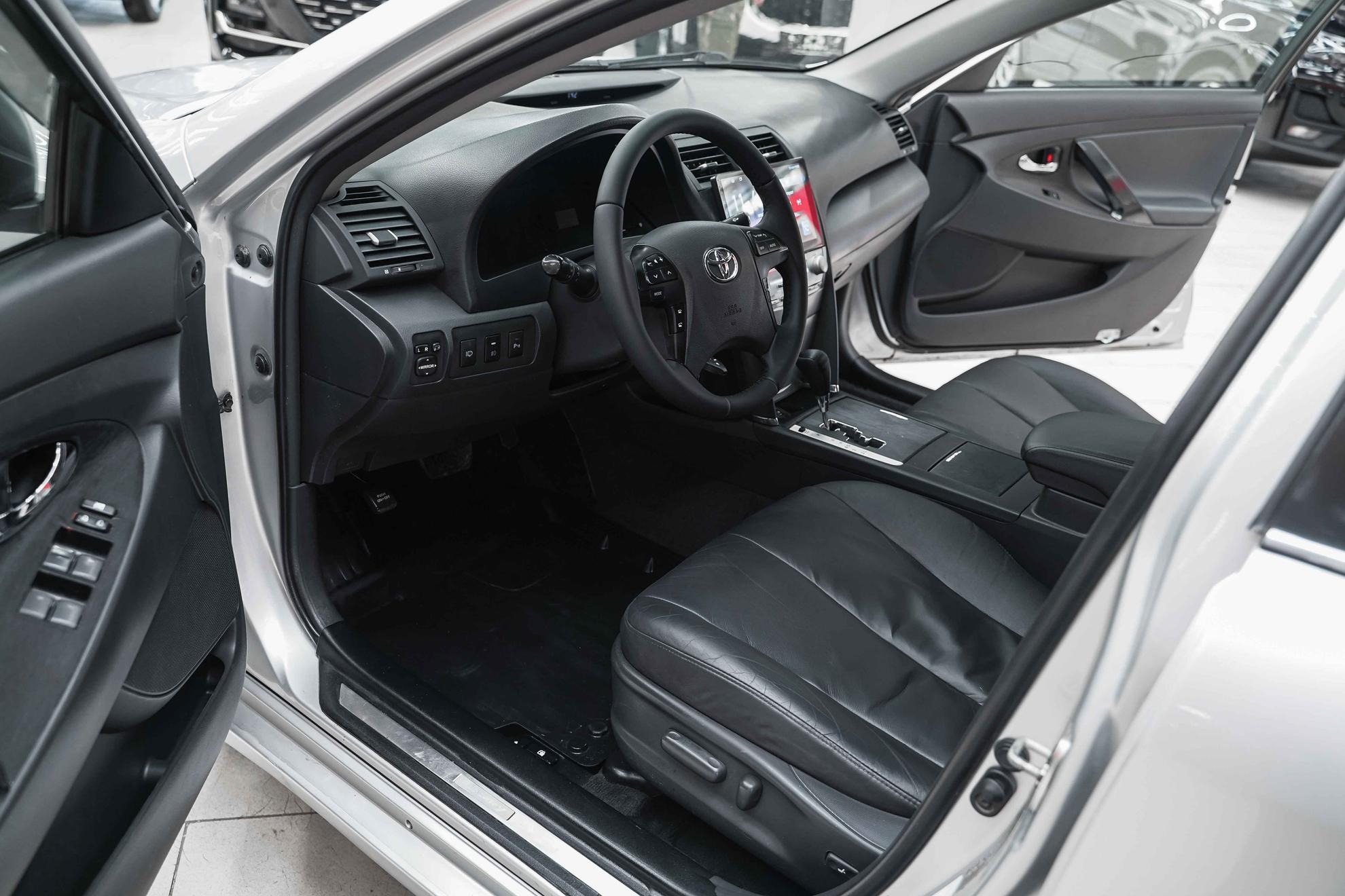 Toyota Camry 2011, серебряный, ДЦ Орехово