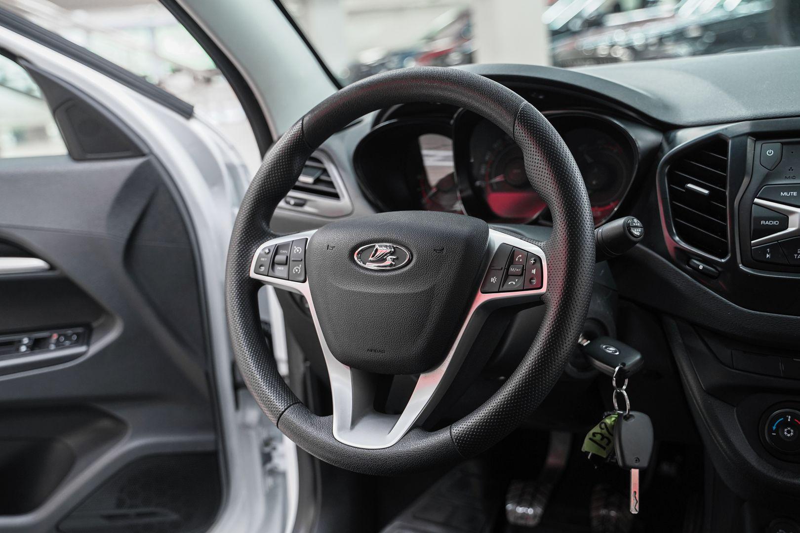 LADA (ВАЗ) Vesta 2018, белый, ДЦ Орехово