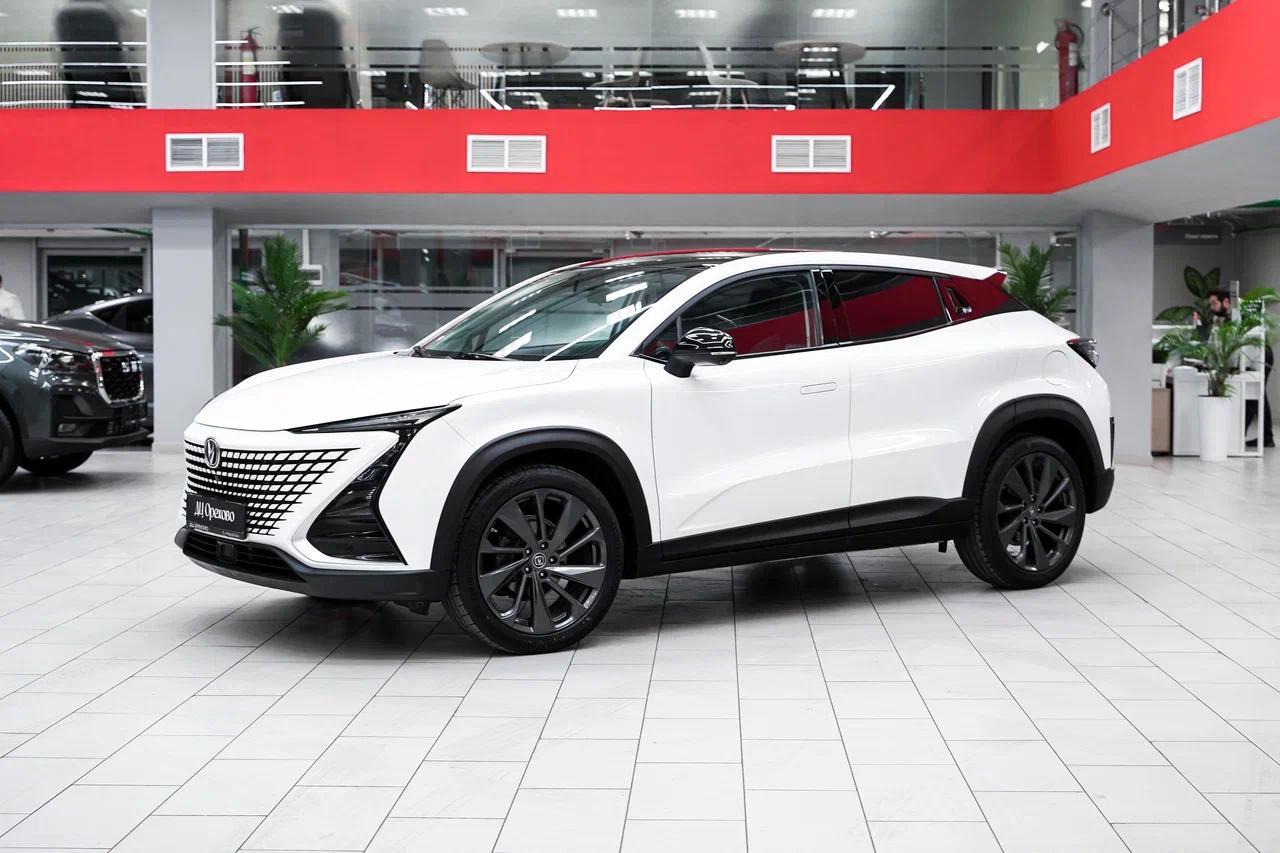 Changan UNI-T 2021, белый, ДЦ Орехово