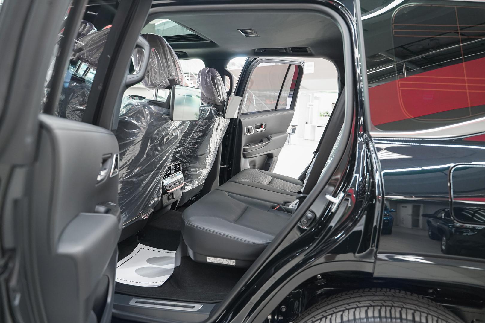Toyota Land Cruiser 2024, черный, ДЦ Орехово