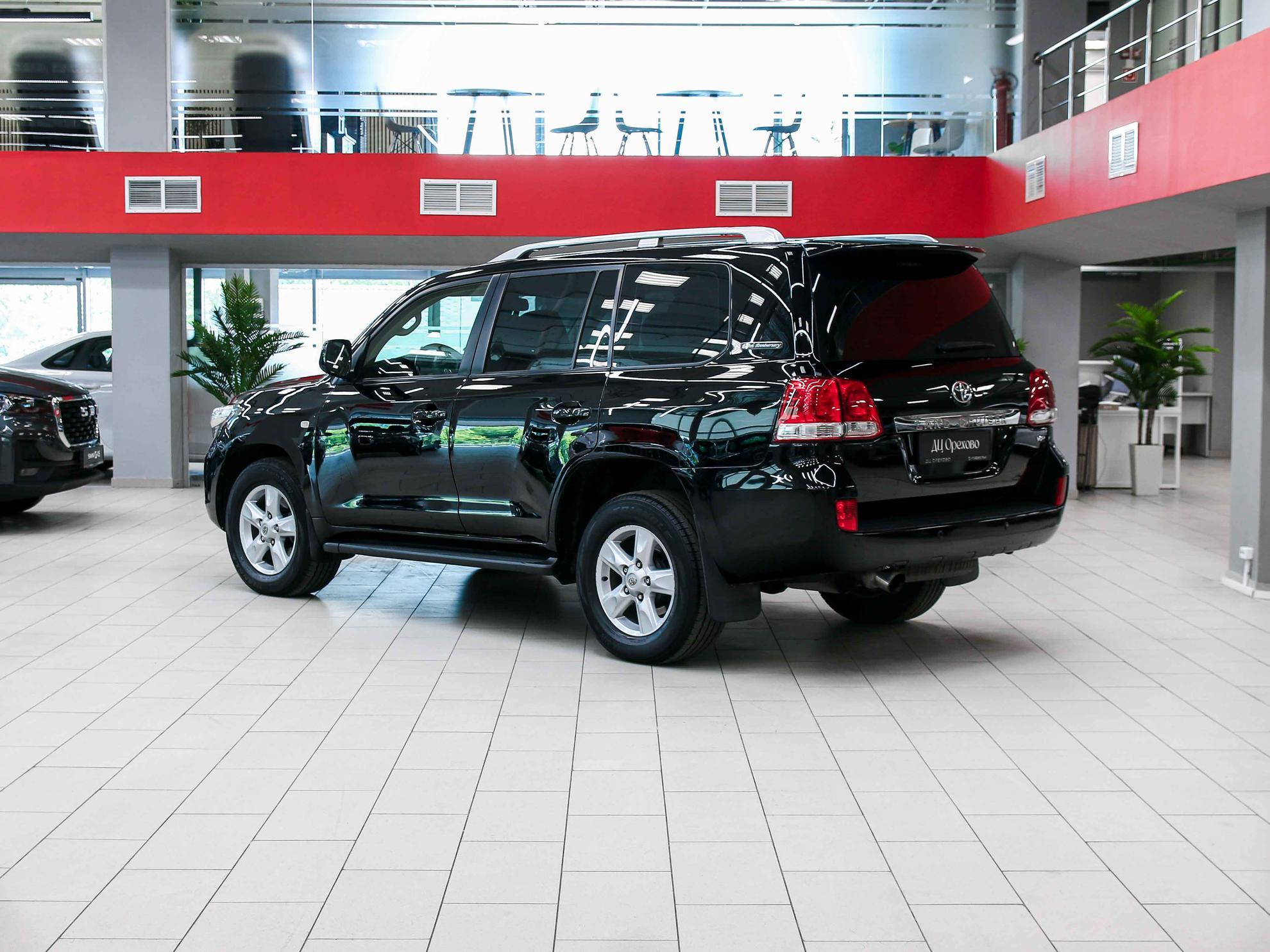 Toyota Land Cruiser 2011, черный, ДЦ Орехово
