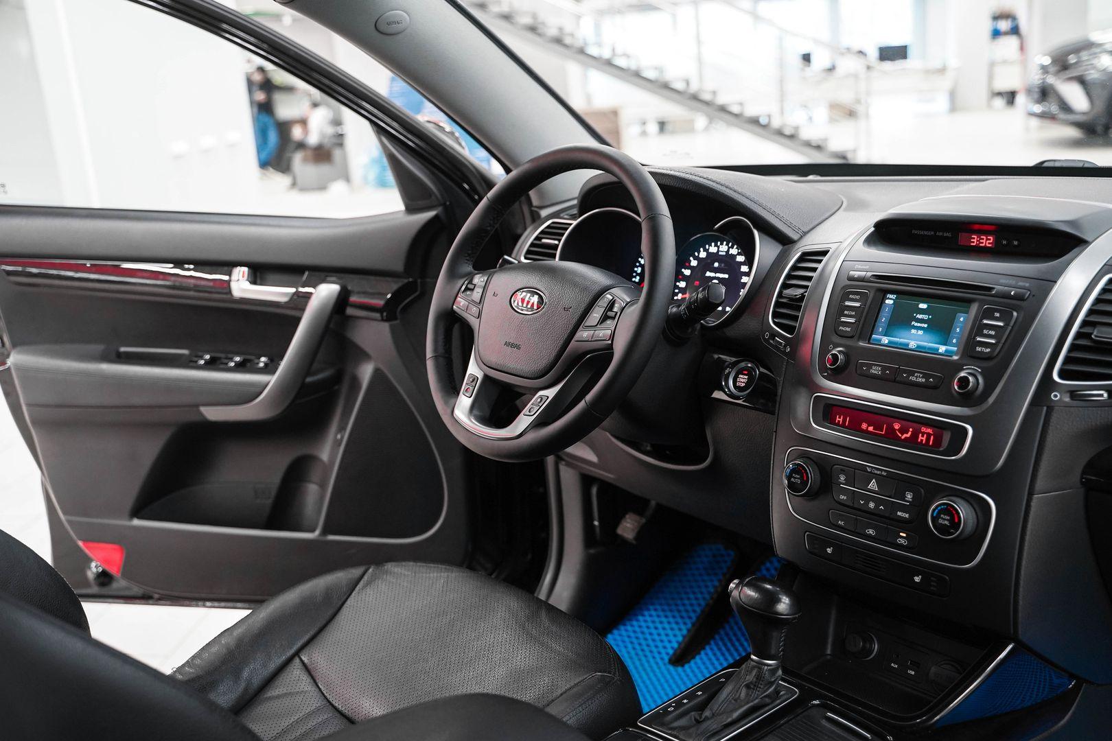 Kia Sorento 2013, черный, ДЦ Орехово