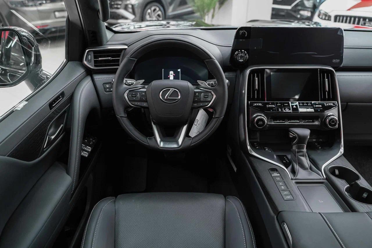 Lexus LX 2026, черный, ДЦ Орехово