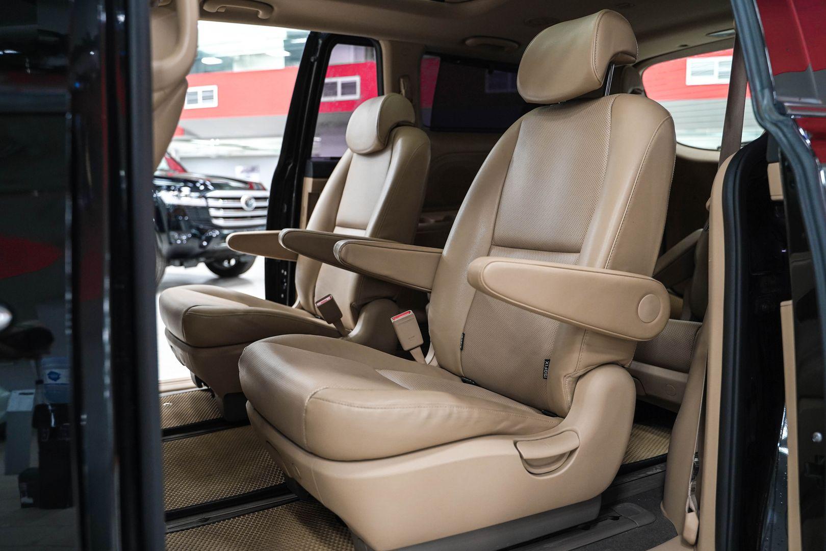 Kia Carnival 2017, черный, ДЦ Орехово