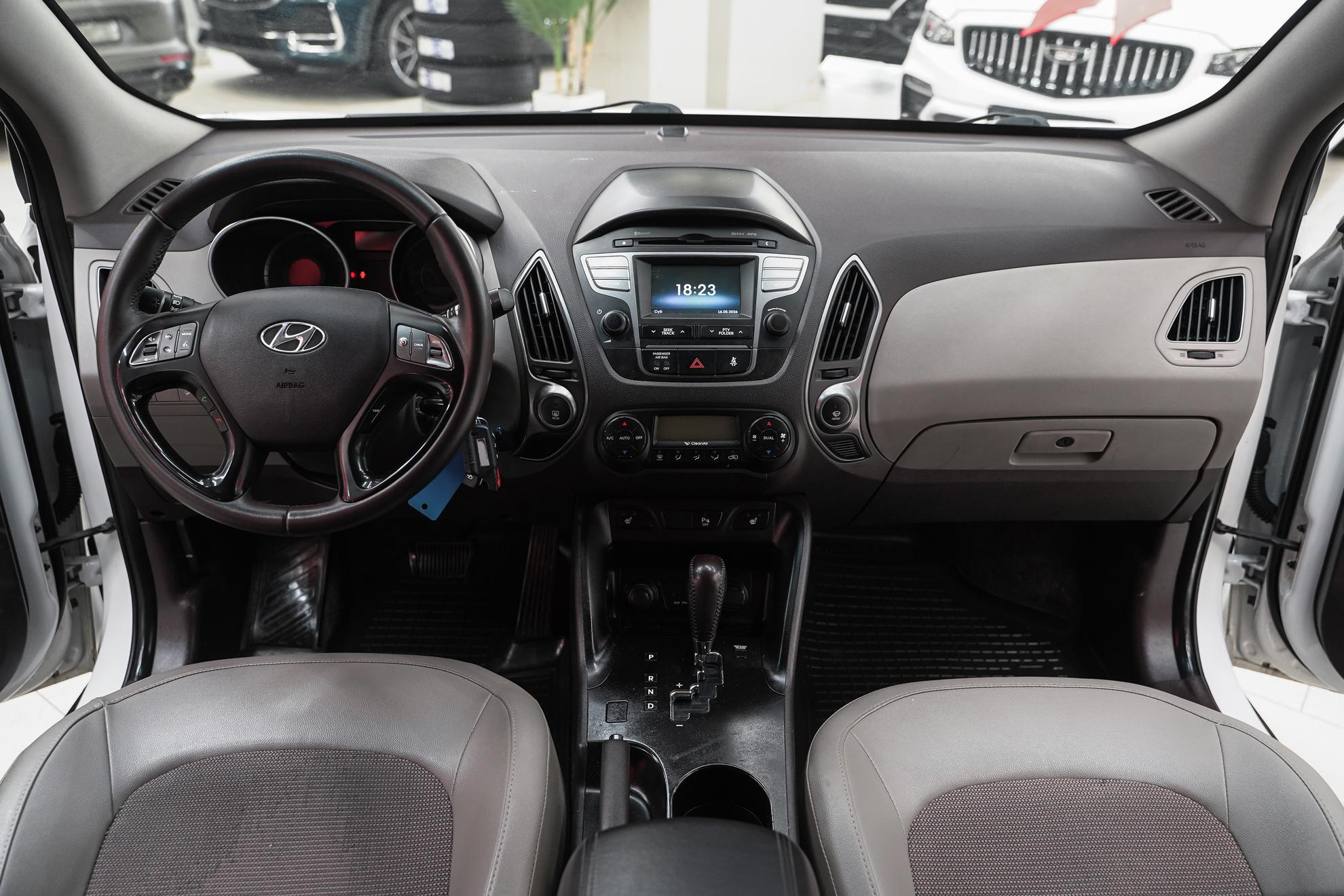 Hyundai ix35 2014, белый, ДЦ Орехово